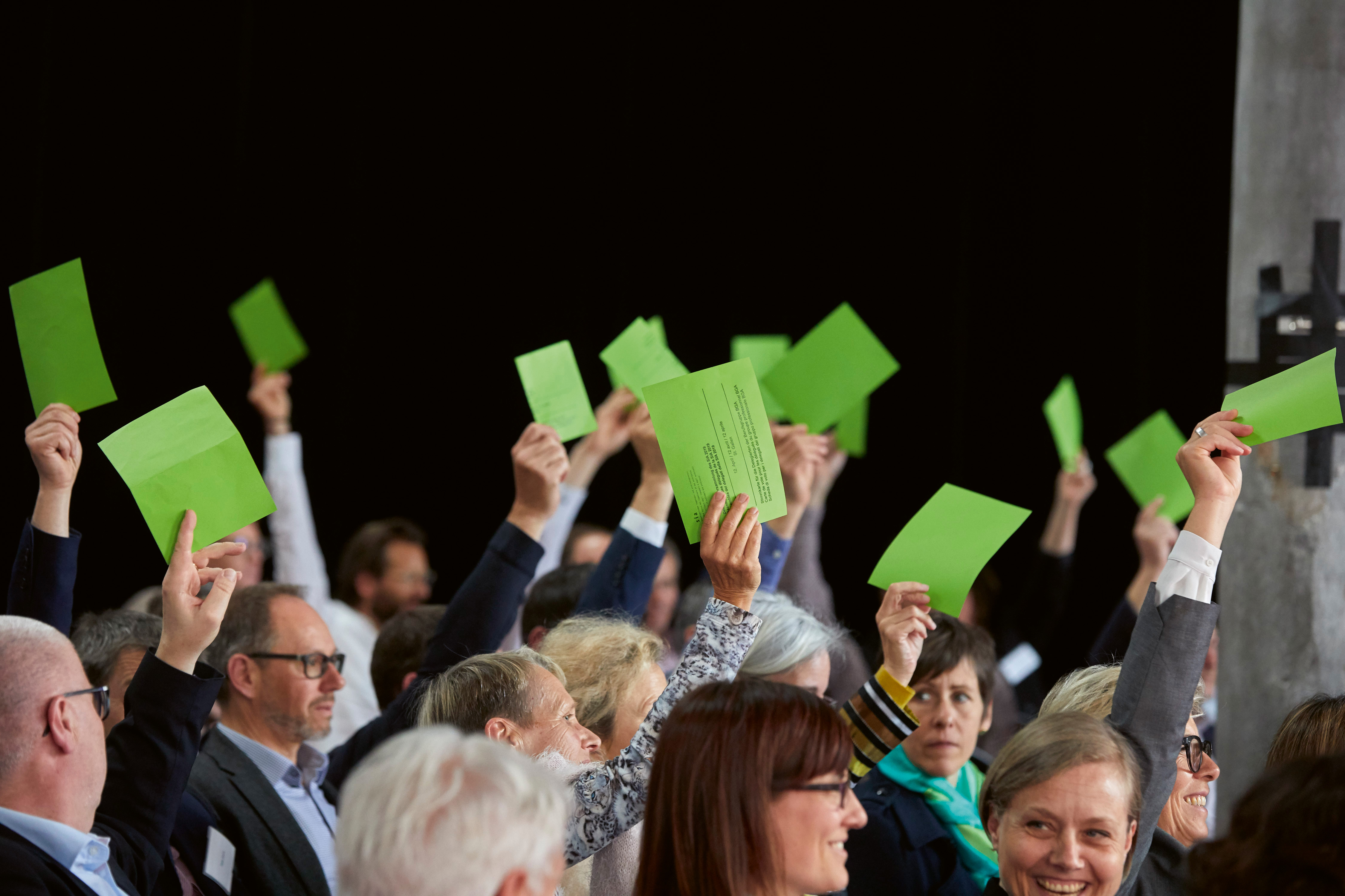 Les délégués lors du vote