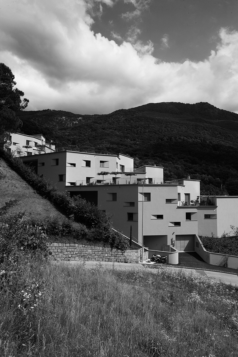 Maurizio Stella, Dario Piccaluga, Lorenzo Fraccaroli, Edificio residenziale, Cadro