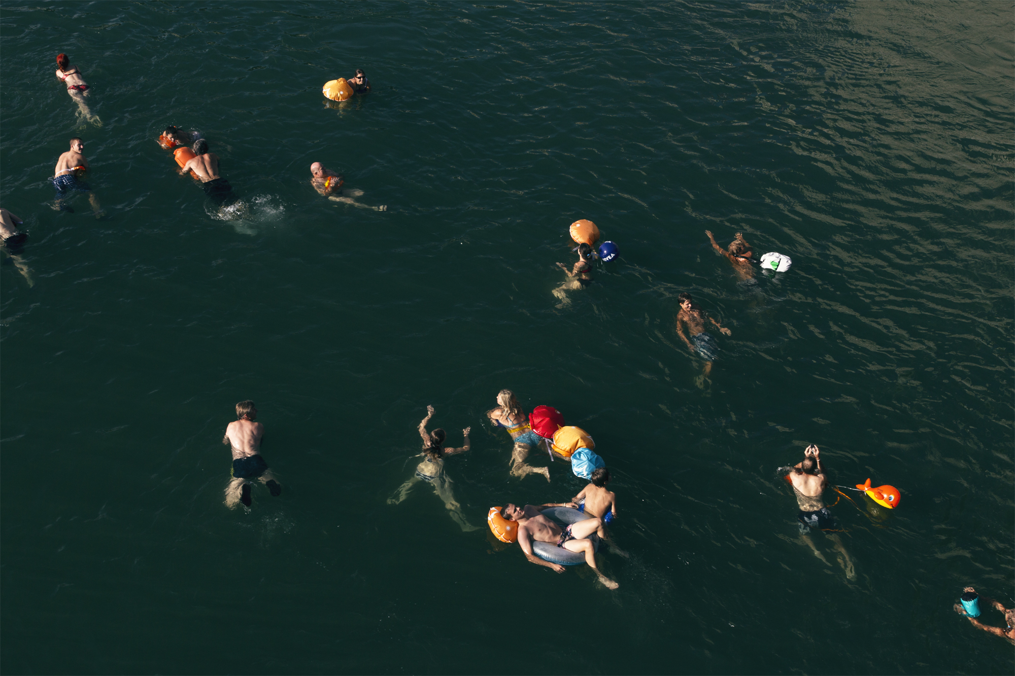 Flussschwimmen in Basel.