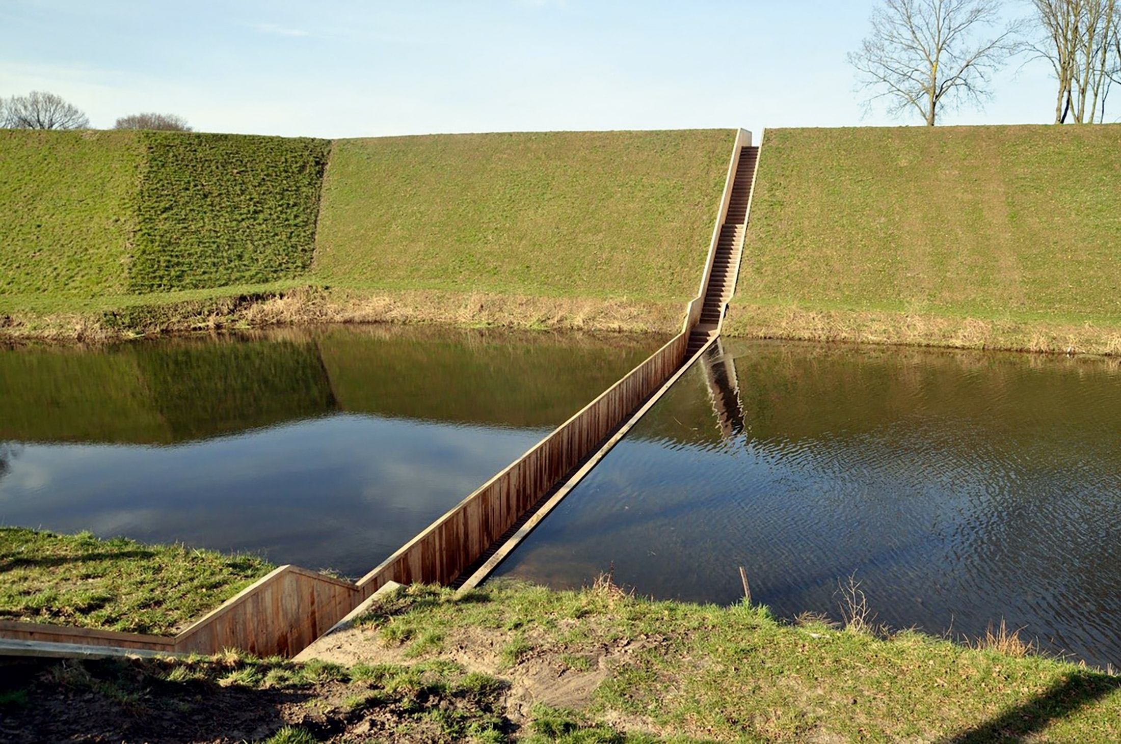 Ro &amp; AD Architects, Moses Bridge, Fortino di Roovere, Paesi Bassi, 2011.