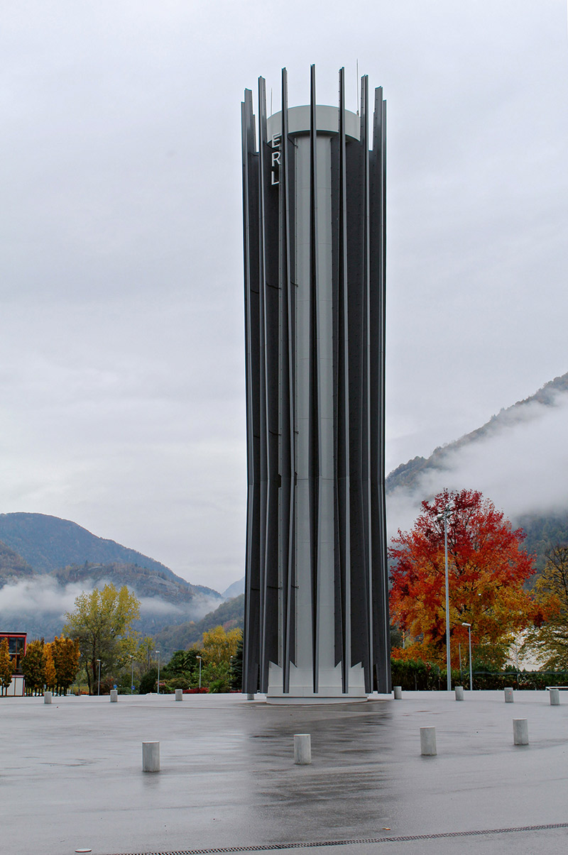 La centrale termica per il teleriscaldamento a Losone, progettata da Buzzi studio di architettura