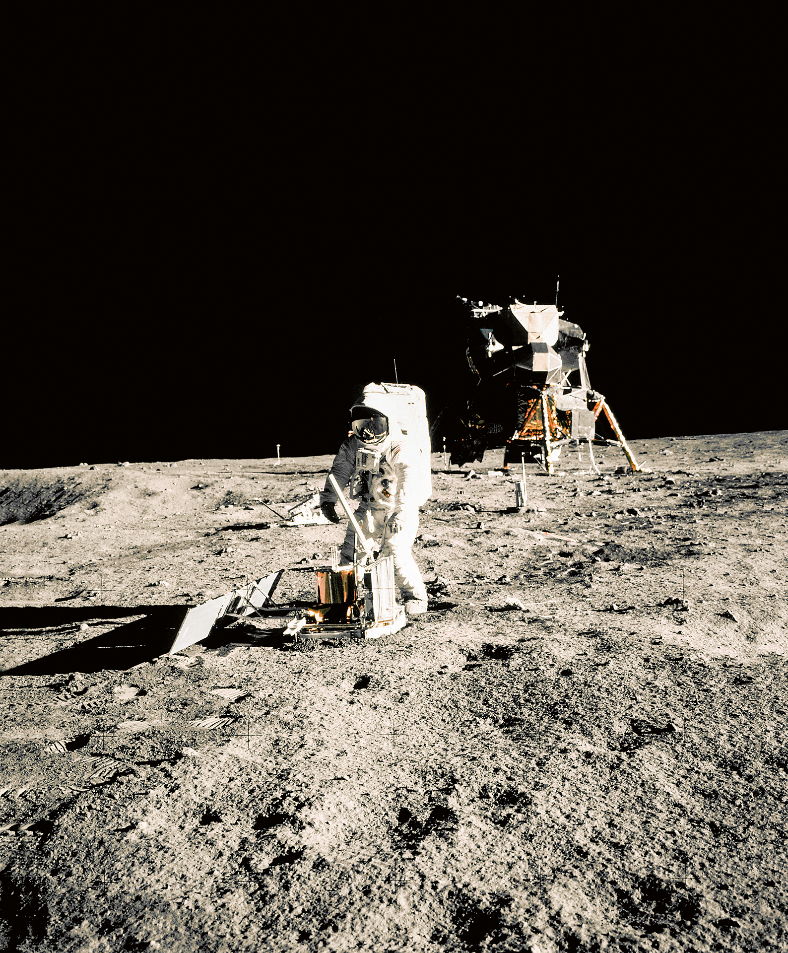 Edwin «Buzz» Aldrin (hier auf dem Foto) und Neil Armstrong sind die weltbekannten Protagonisten des amerikanischen Apollo-Programms: Ohne ihre Pionierleistung wären die hohen Ambitionen des Raumfahrtprogramms Fiktion geblieben.