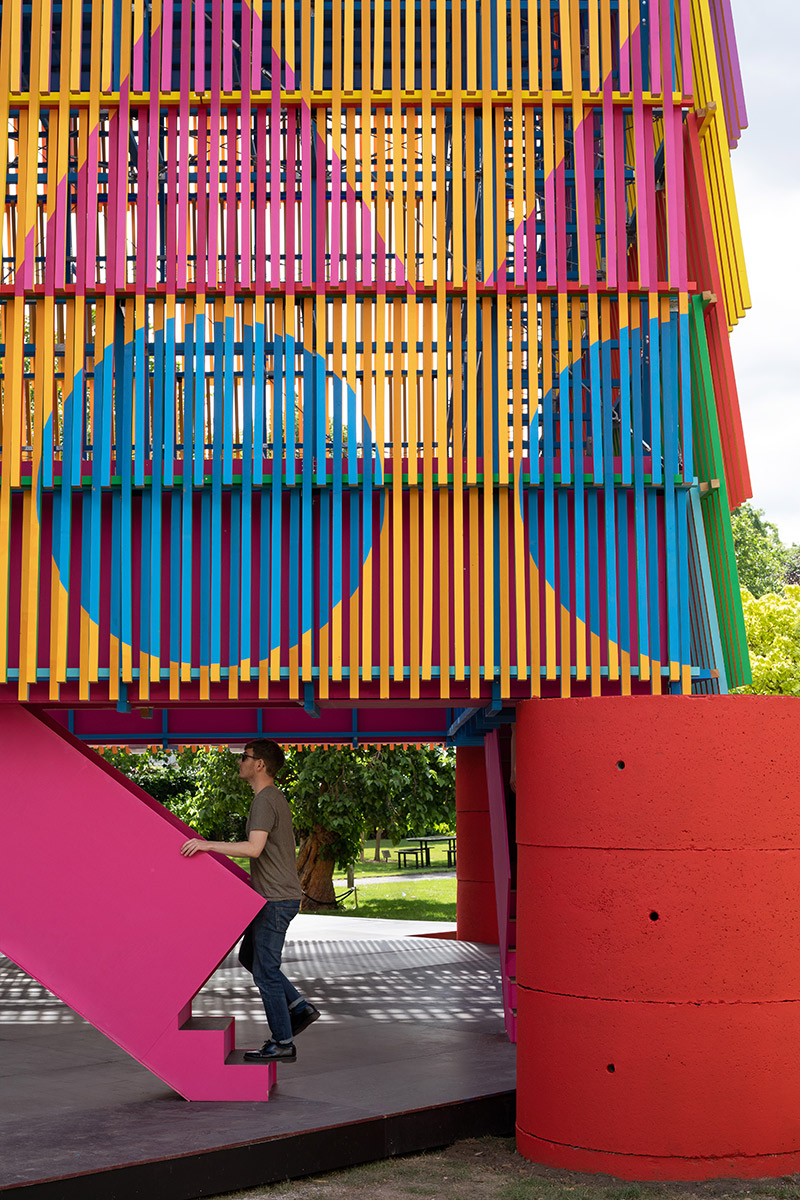 Dulwich Pavilion 2019: The Colour Palace, progettato dallo studio d'architettura Pricegore e dall'artista Yinka Ilori