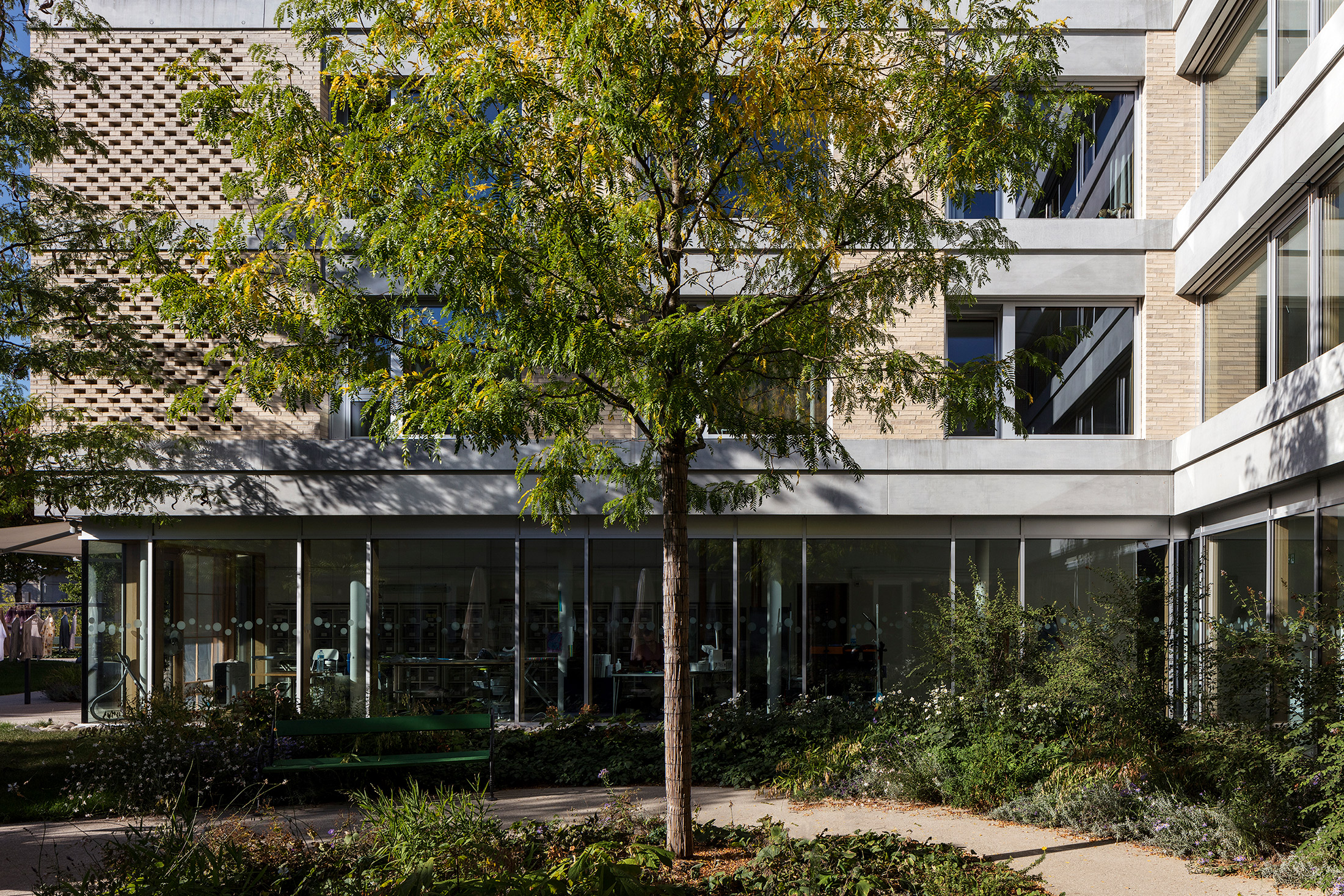 Müller &amp; Naegelin Architekten, Centro per la demenza e le malattie psicogeriatriche, Basilea
