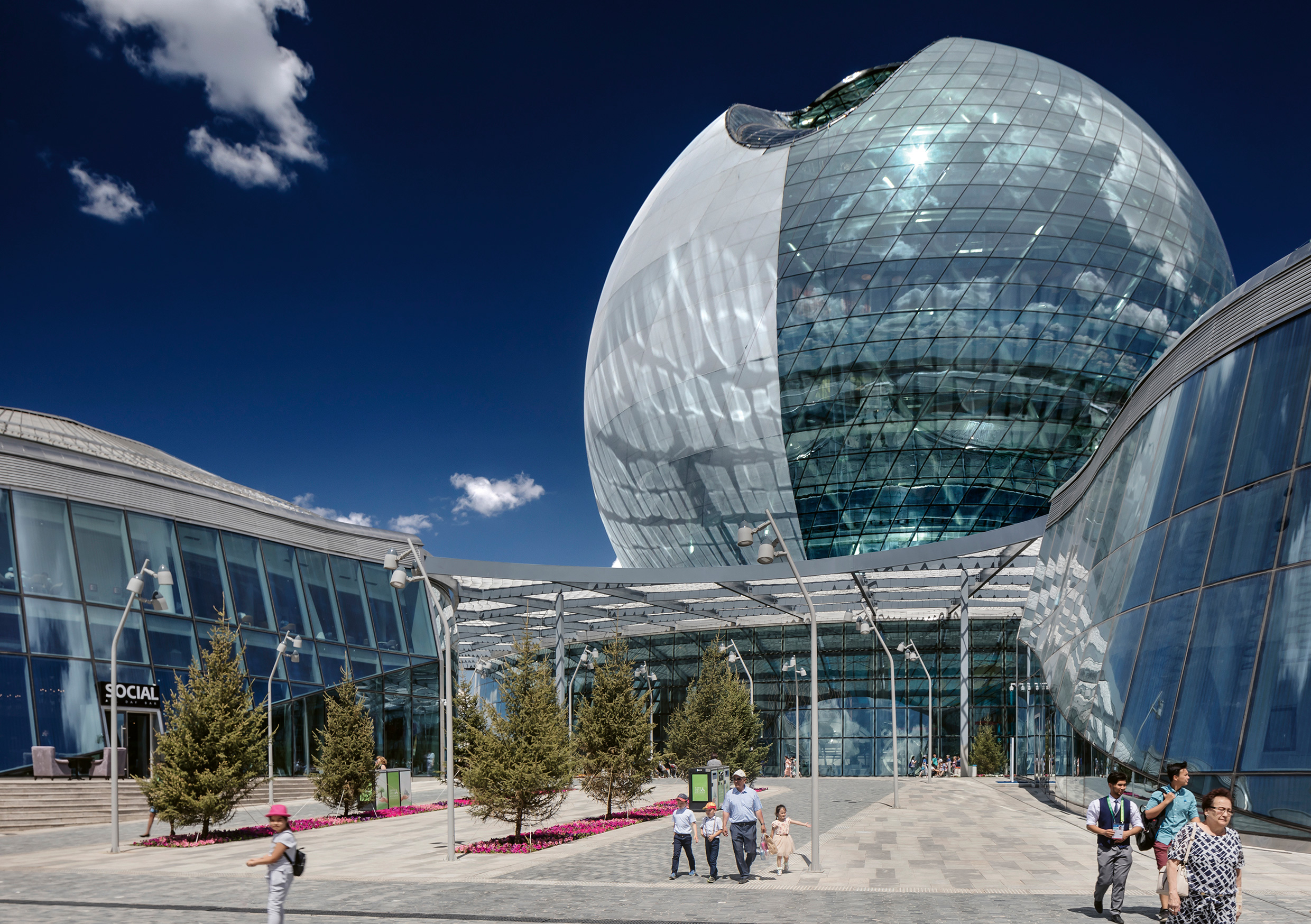 Werner Sobek AG : Expo 2017 Astana au Kazakhstan Architect Adrian Smith + Gordon Gill Architecture, Chicago.  (© Andreas Keller Altdorf (D)