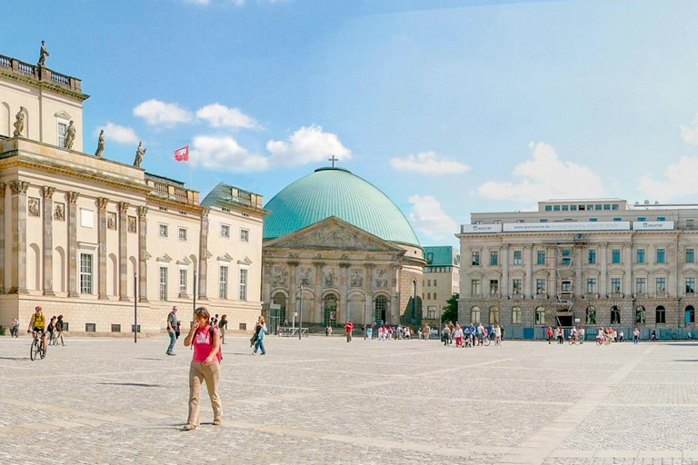 Quid pro quo, Bebelplatz looking South, CC BY-SA 3.0