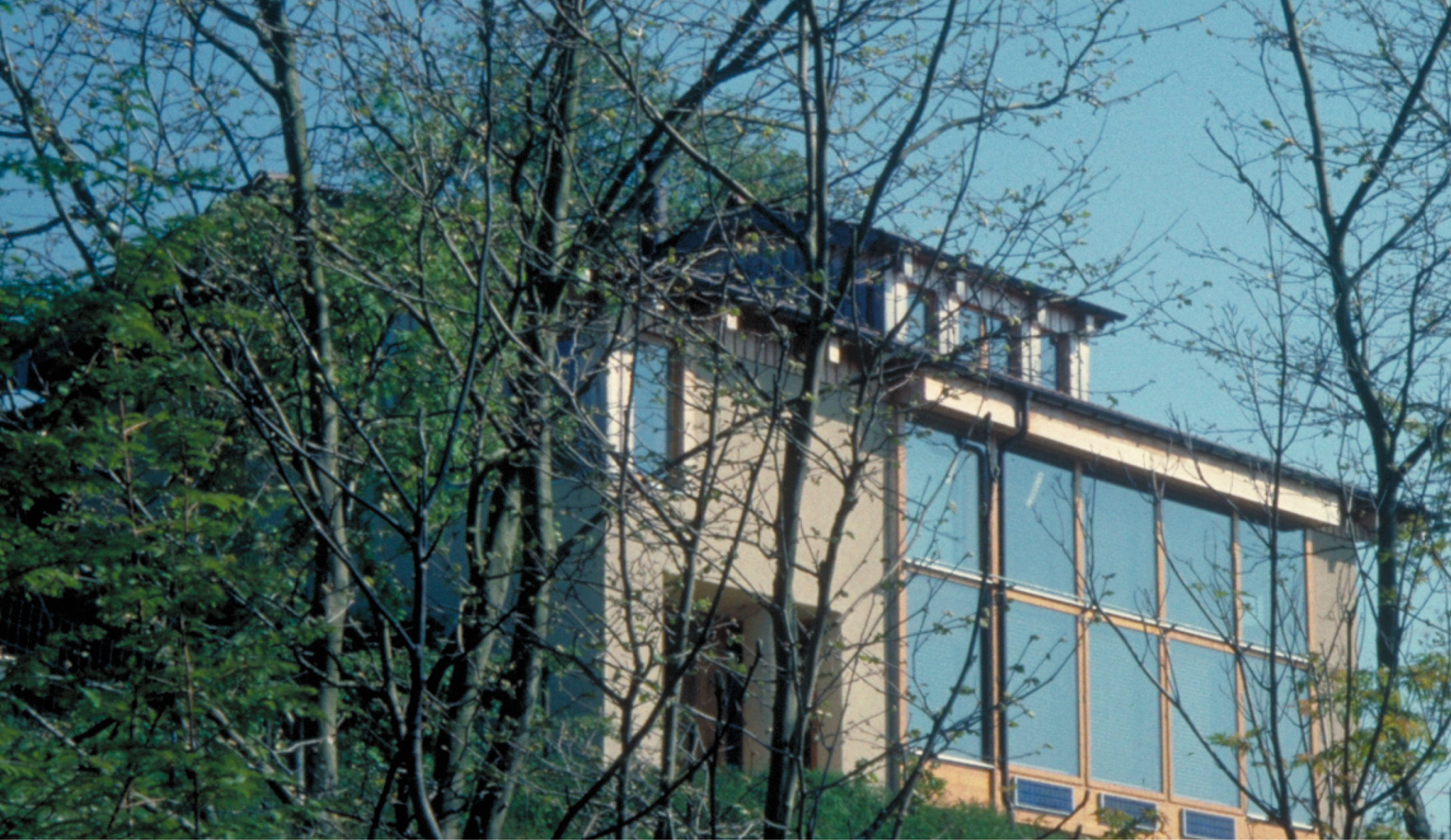 Für das Haus in Dielsdorf erhielt Ueli Schäfer 1990 den SIA-Energiepreis.