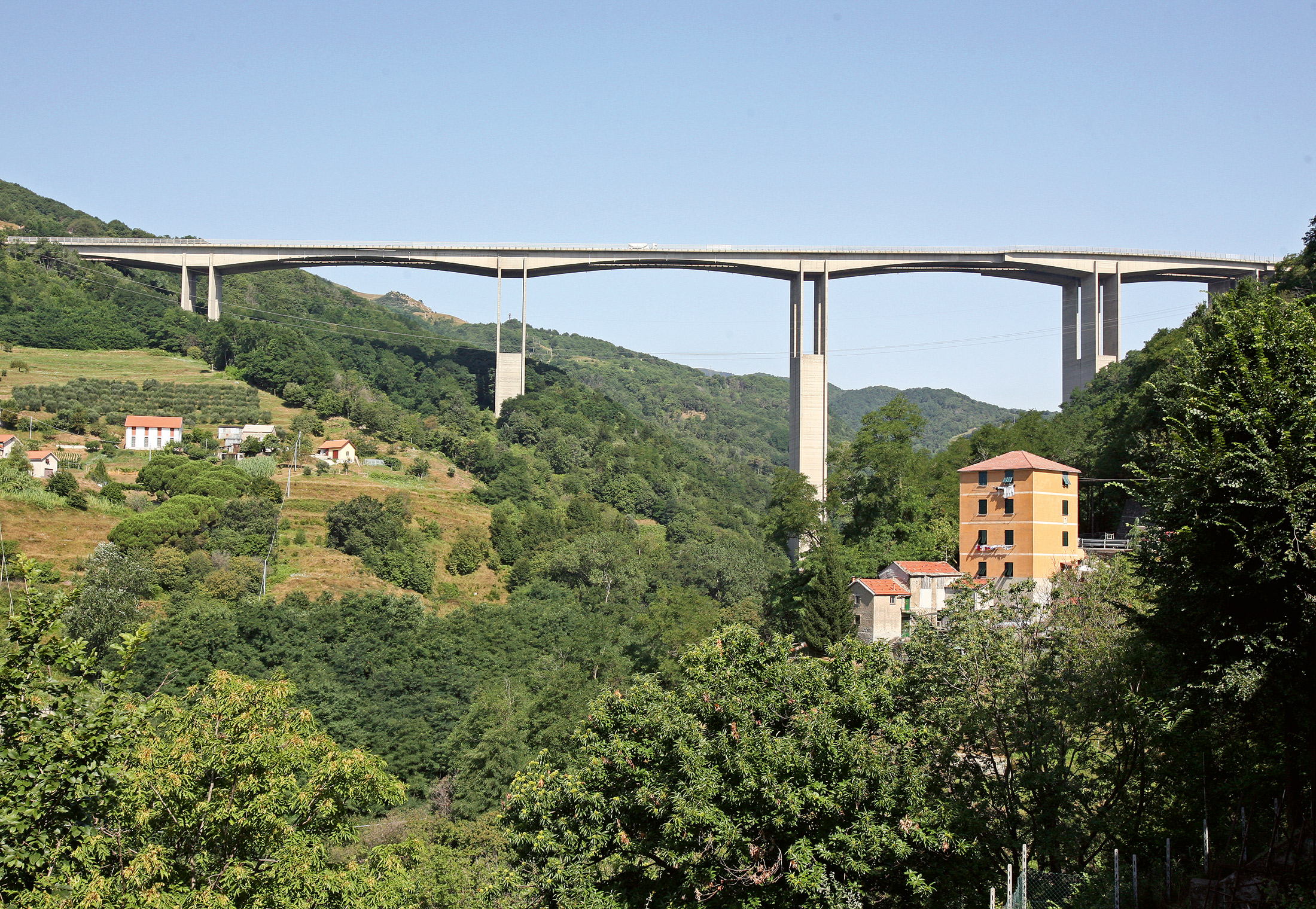 Il viadotto sul Gorsexio a Voltri per l’autostrada Voltri-Alessandria, 1973-1978