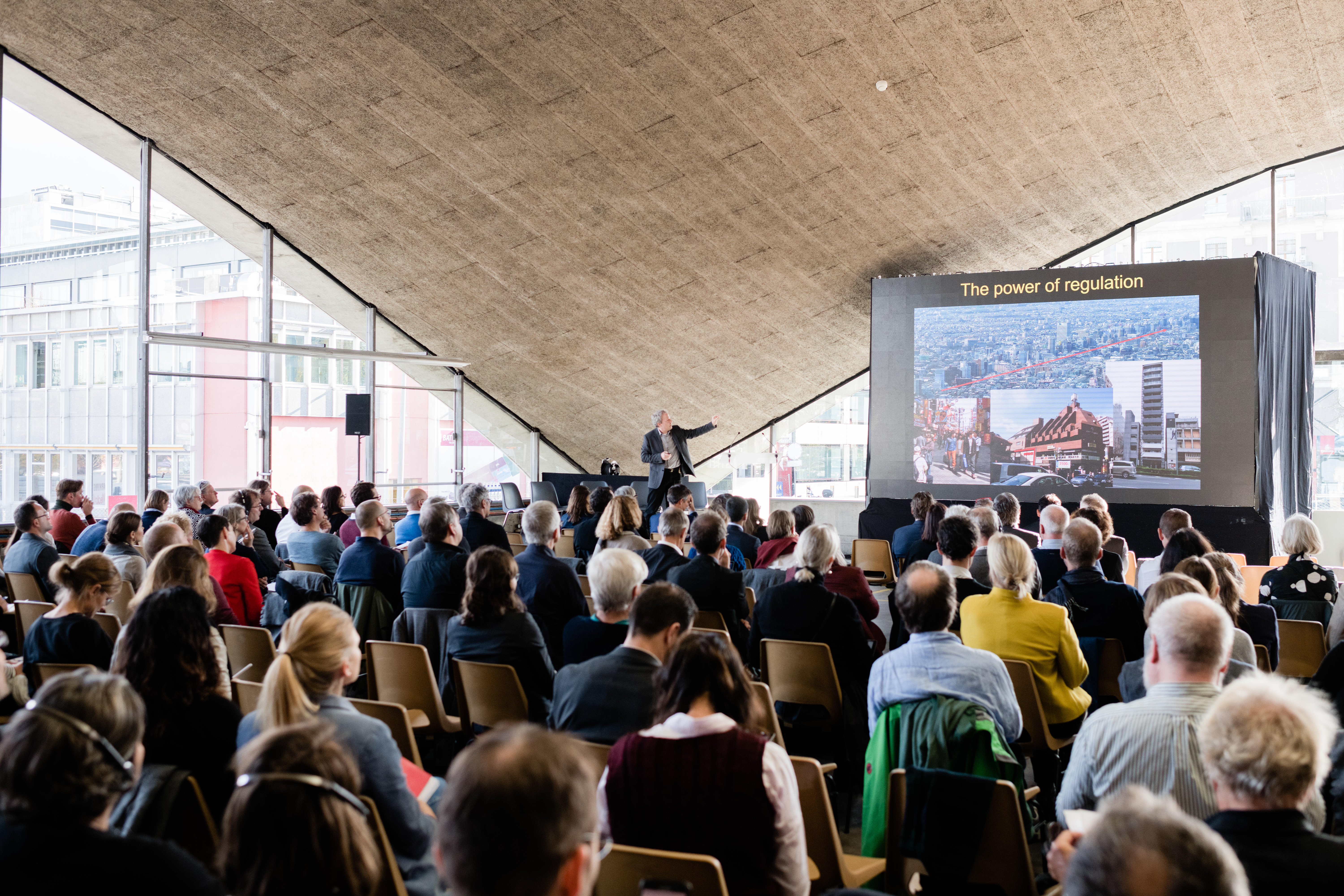 La conférence de Genève a réuni un public professionnel et scientifique.