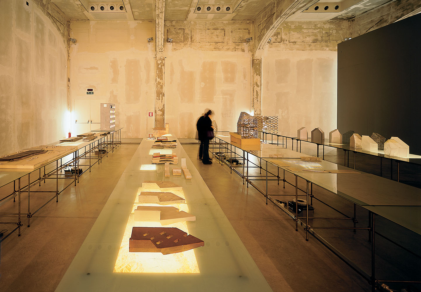 Exposition: Works in Progress. Stores, Offices, Factories. New York, Los Angeles, San Francisco, Tokyo, Terranuova, Arezzo.