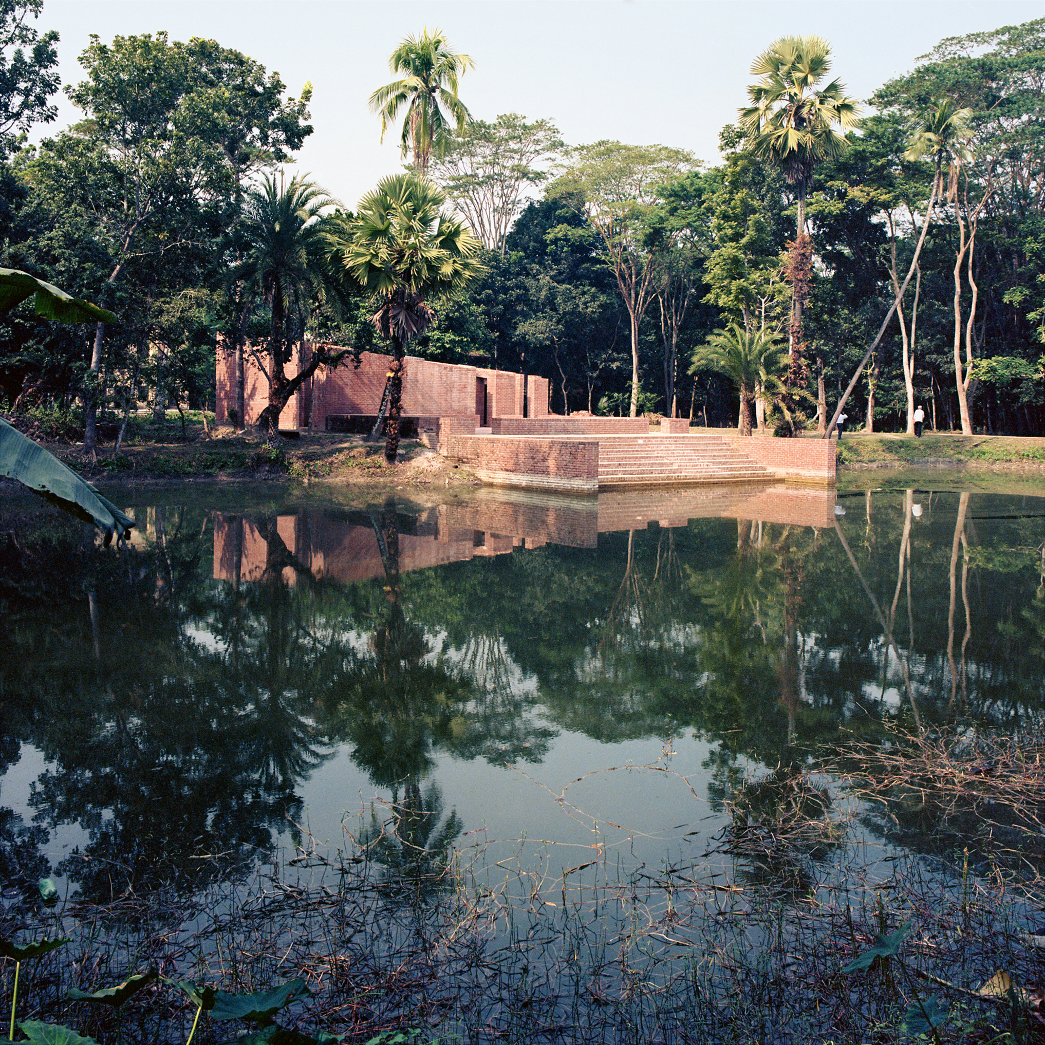Ansicht der Agarpur-Moschee in Barisal, Bangladesch.