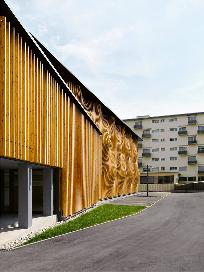 L'edificio amministrativo della SEM a Chiasso, progettato da Floriani e Strozzi Architetti