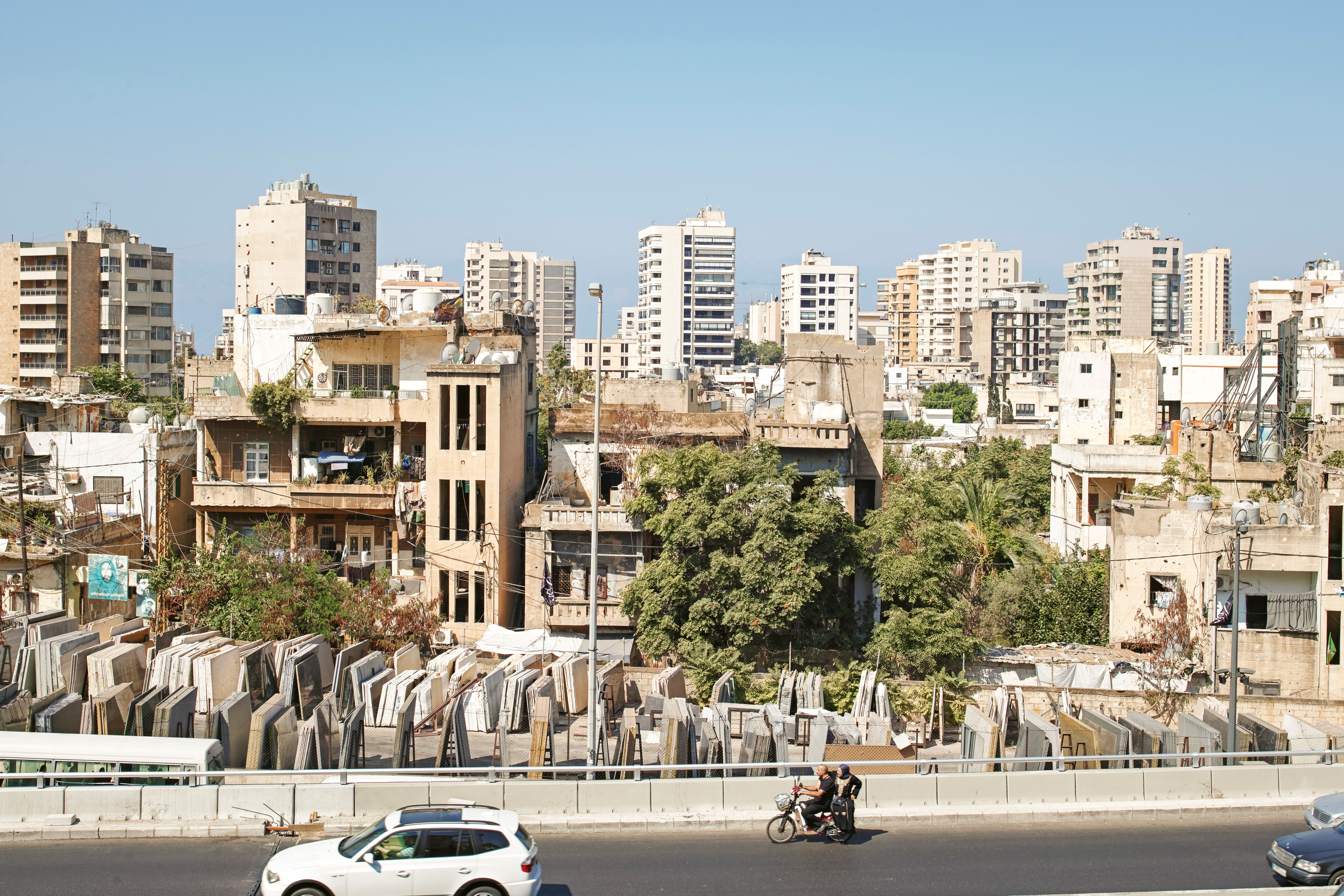 Toutes les photographies illustrant cet entretien ont été réalisées par Marco Pinarelli lors d’un tour d’une journée effectué avec l’architecte  Hicham Bou Akl dans l’agglomération de Beyrouth le 19 septembre 2019.