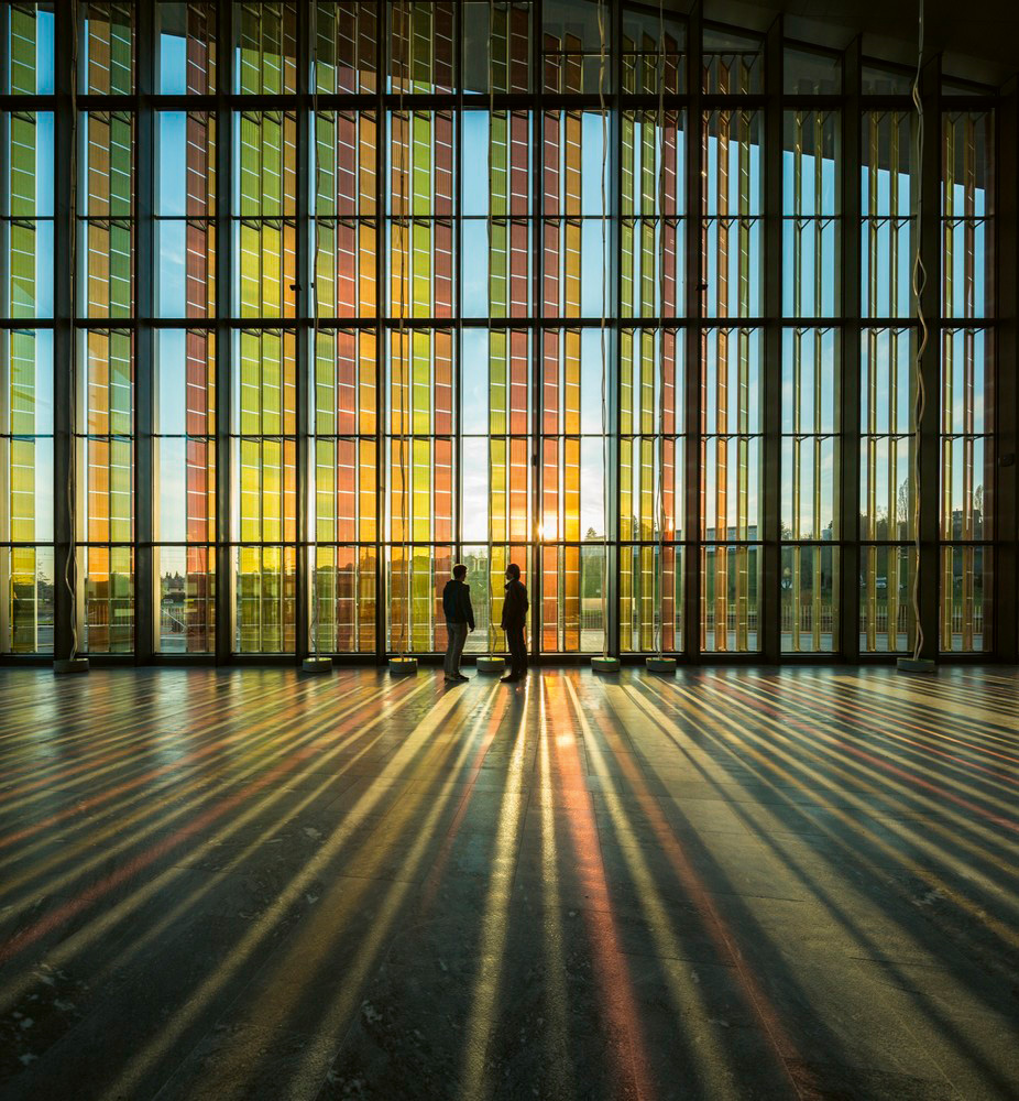 Fig. 9: Cellule Graetzel sviluppate da Solaronix, montate sul SwissTech Convention Center dell’EPFL, Richter Dahl Rocha &amp; Associés, 2014.