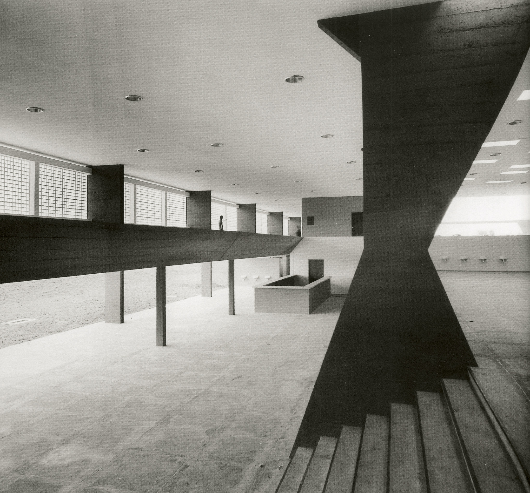 João Batista Vilanova Artigas, Scuola secondaria, Guarulhos, 1960-1962