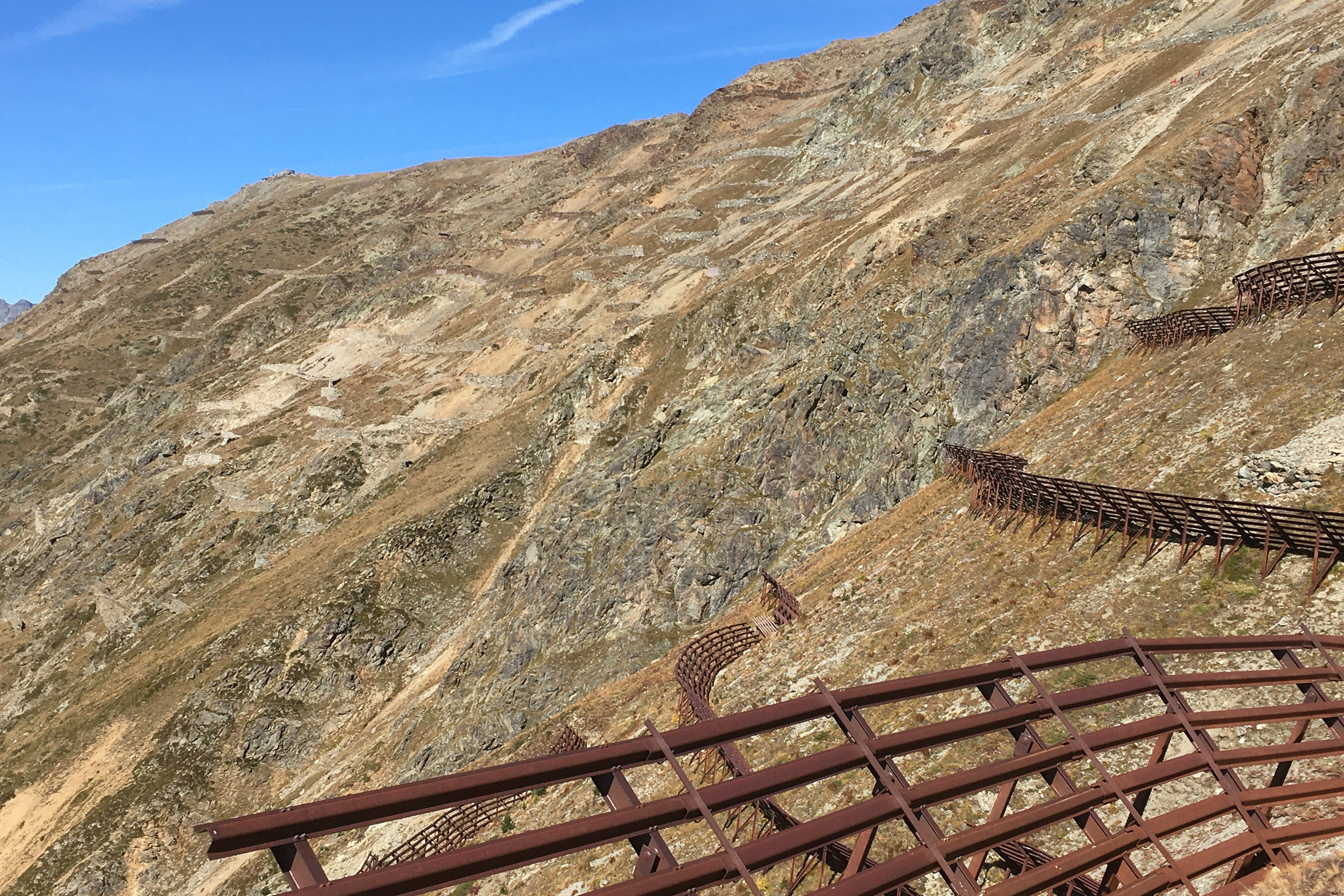 Stahlschneebrücken sind am Schafberg