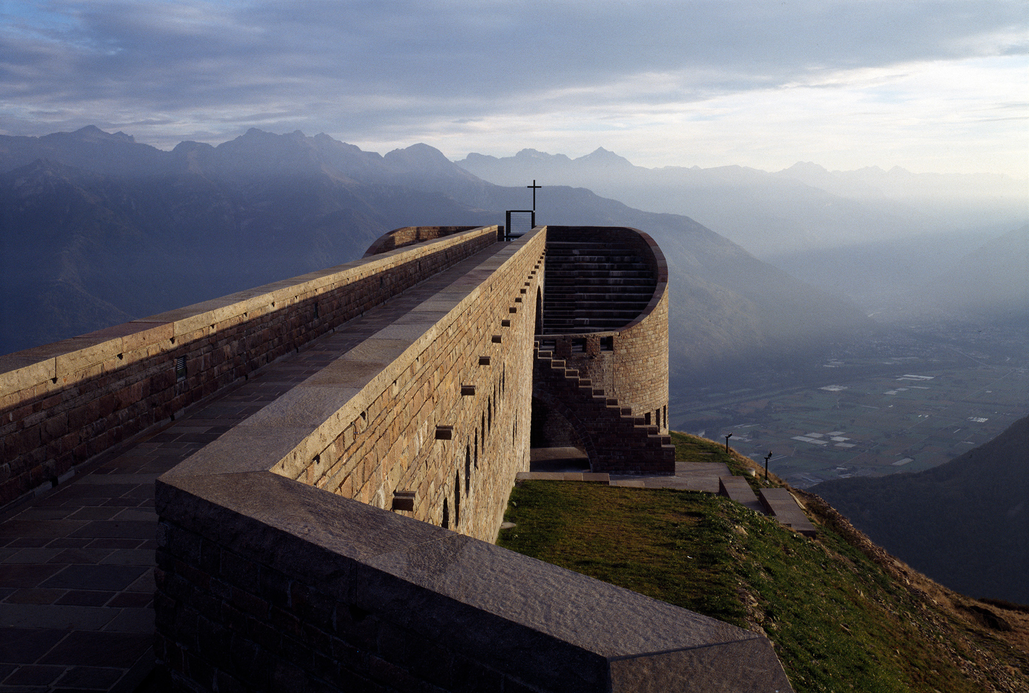 Senza Titolo, 1997, Chiesa Santa Maria degli Angeli, Monte Tamaro, Mario Botta