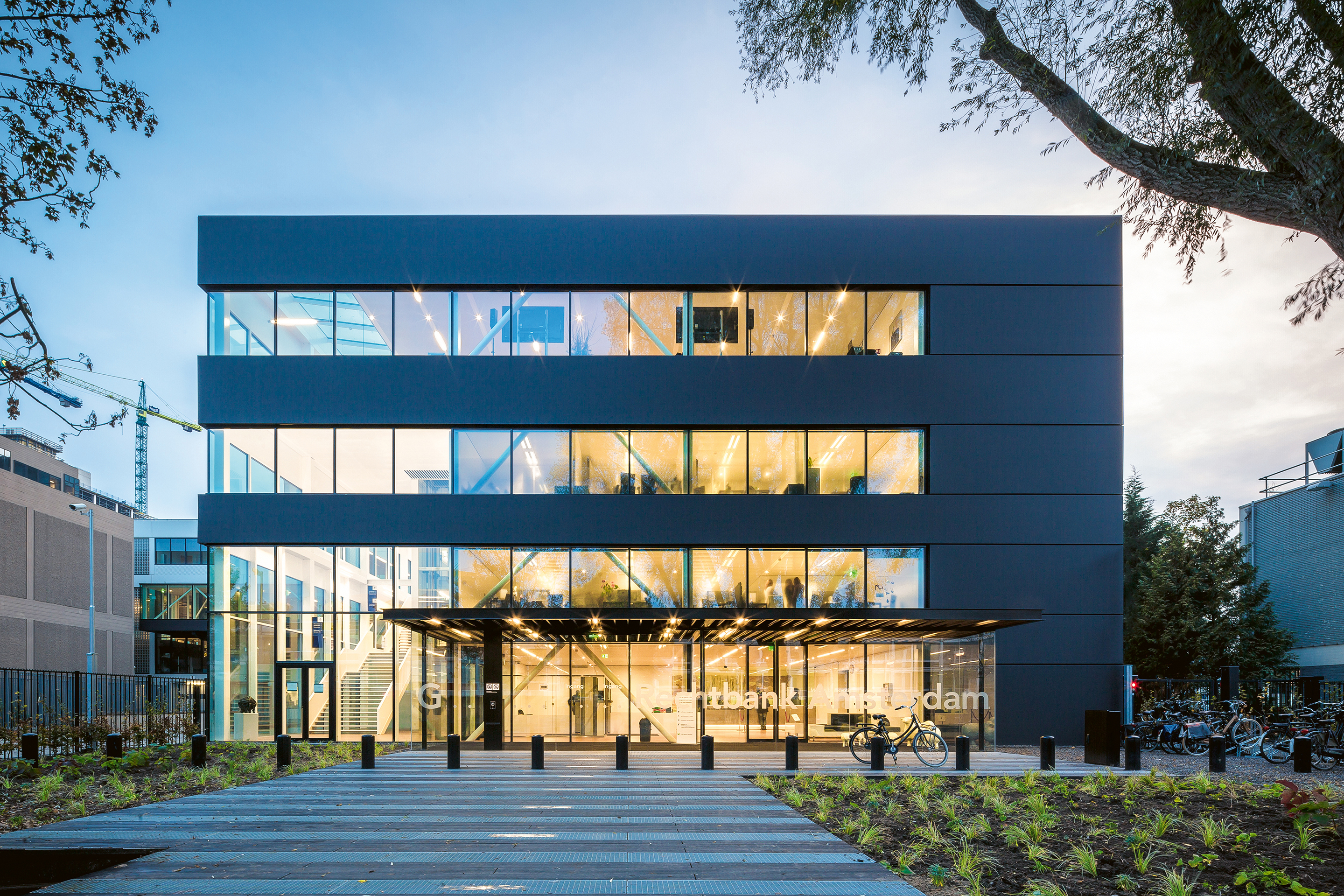 Das «Temporary Courthouse» in Amsterdam wurde so entworfen und gebaut, dass es komplett wieder abgebaut und einer anderen Nutzung zugeführt werden kann.