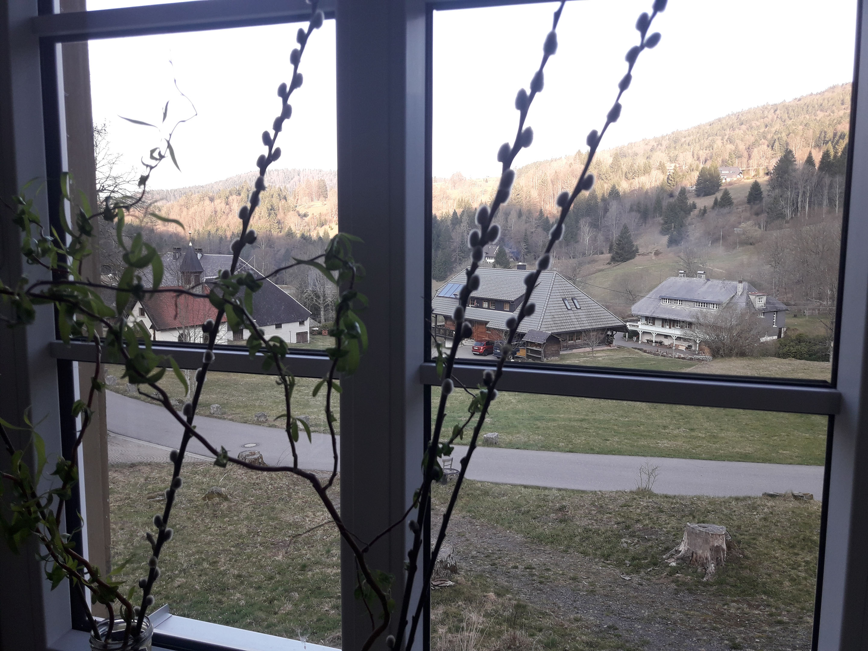 Ostergrüsse aus dem Home-Office