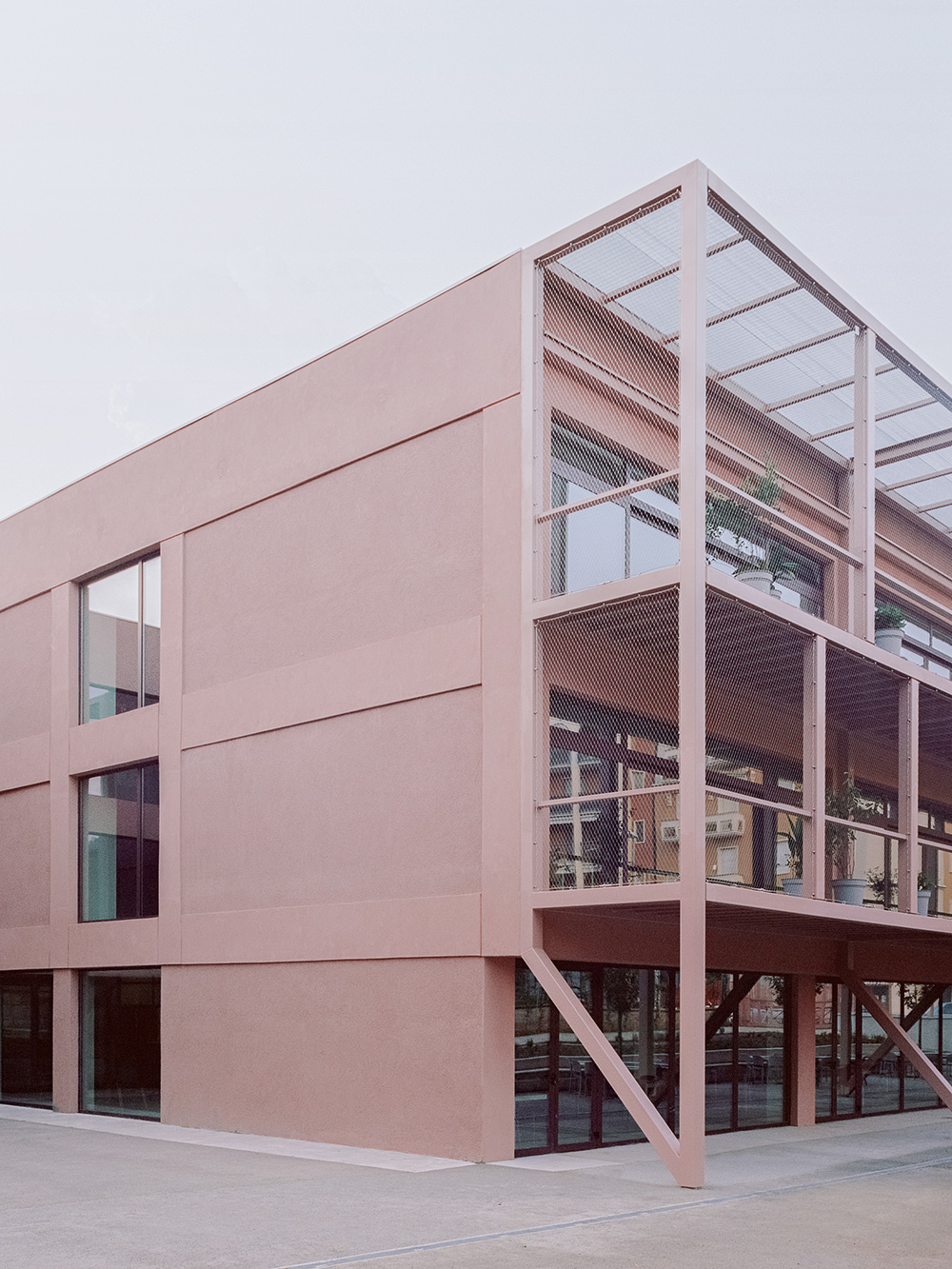 Senza titolo, 2019, Scuola E. Fermi, Torino, Italia, BDR Bureau.