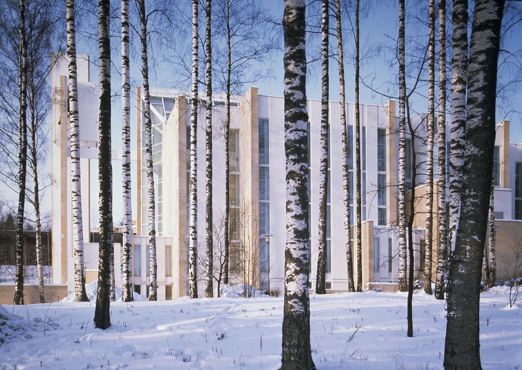 Juha Leiviskä, Chiesa di Myyrmäki, Vantaa (presso Helsinki), 1980-1984