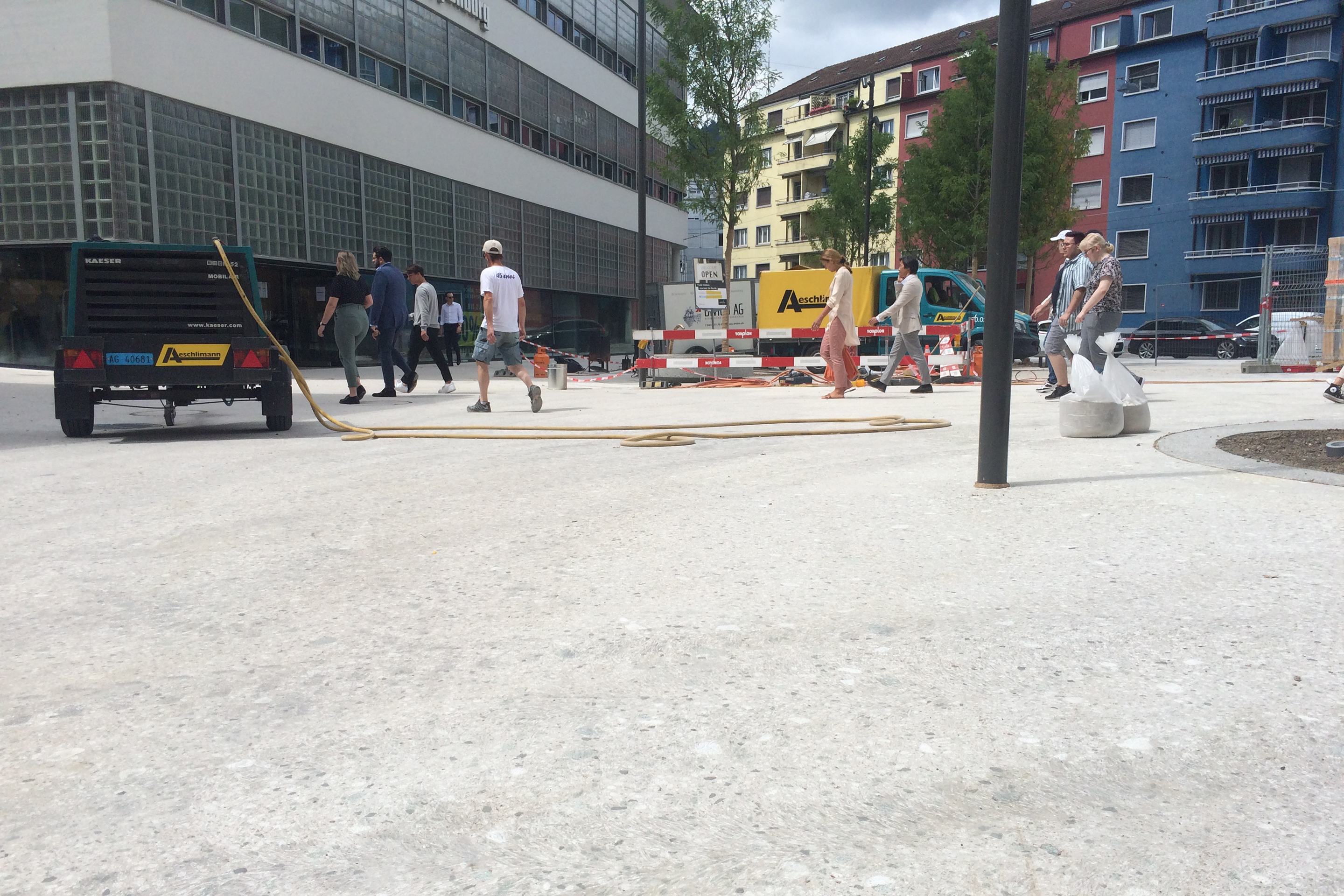 Hitzeminderung_Sihlcity_Asphalt_hell