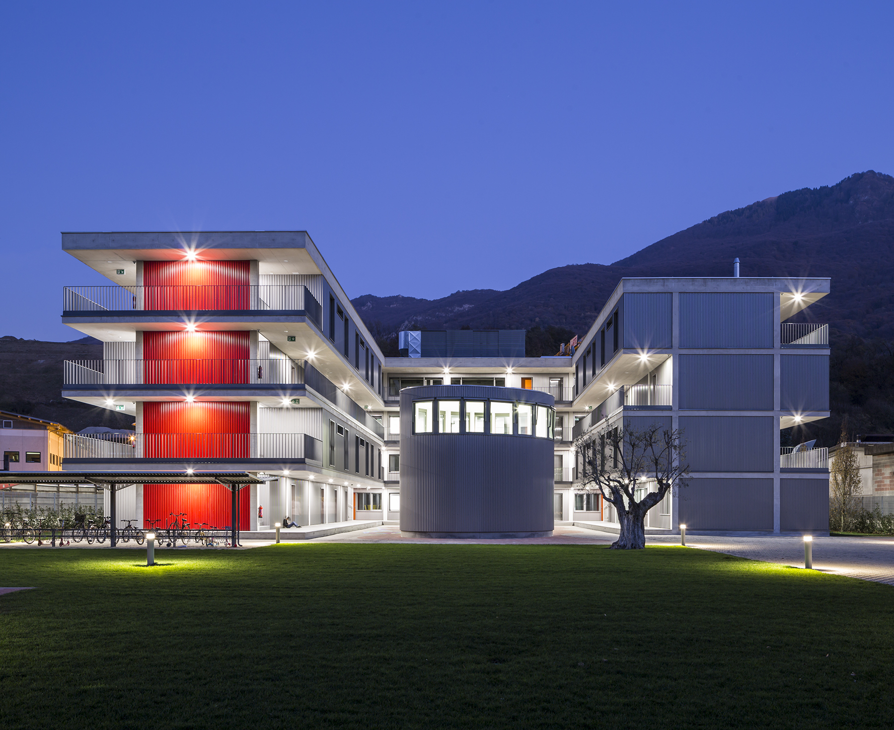 Senza titolo, 2017, Centro Croce Rossa, Piano la Stampa, Lugano, Svizzera, Sergio Calori architetto