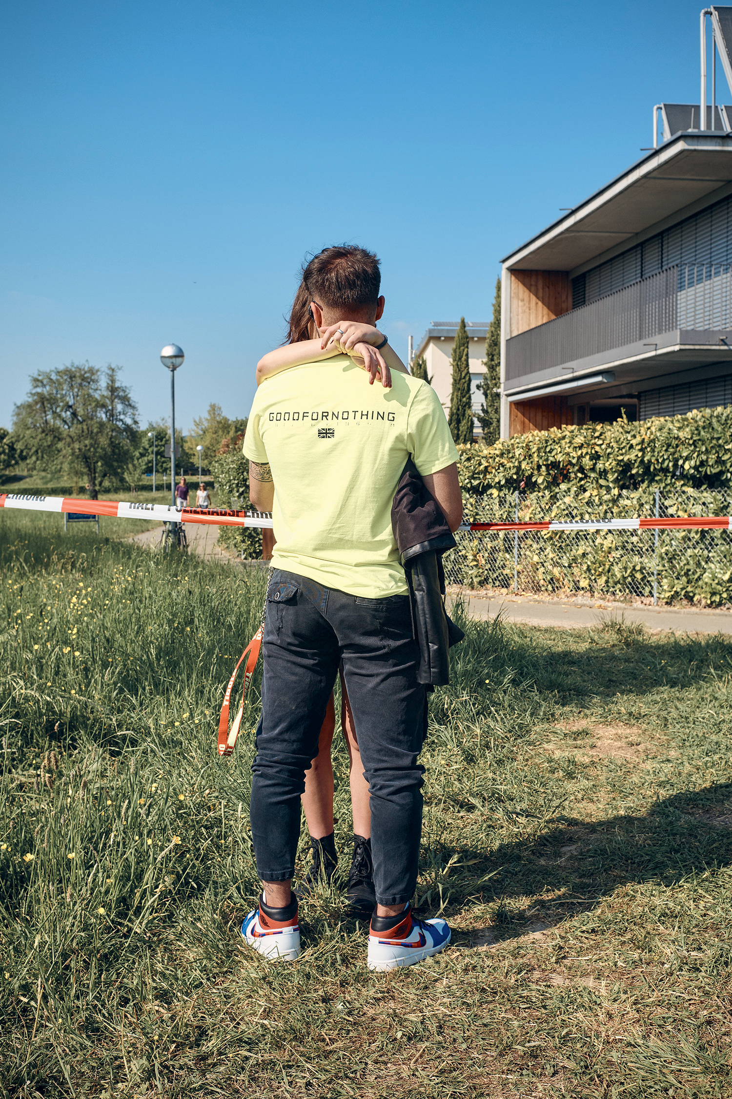 Embrassade par-delà la frontière, région de Bâle, avril 2020
