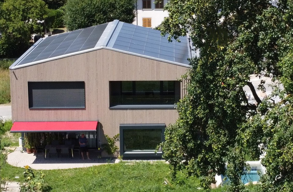 CATEGORIA B: EDIFICI – Diplomi per edifici a energia positiva – Villa a energia positiva 252% Oldani/Wermelinger, Hägglingen (AG)