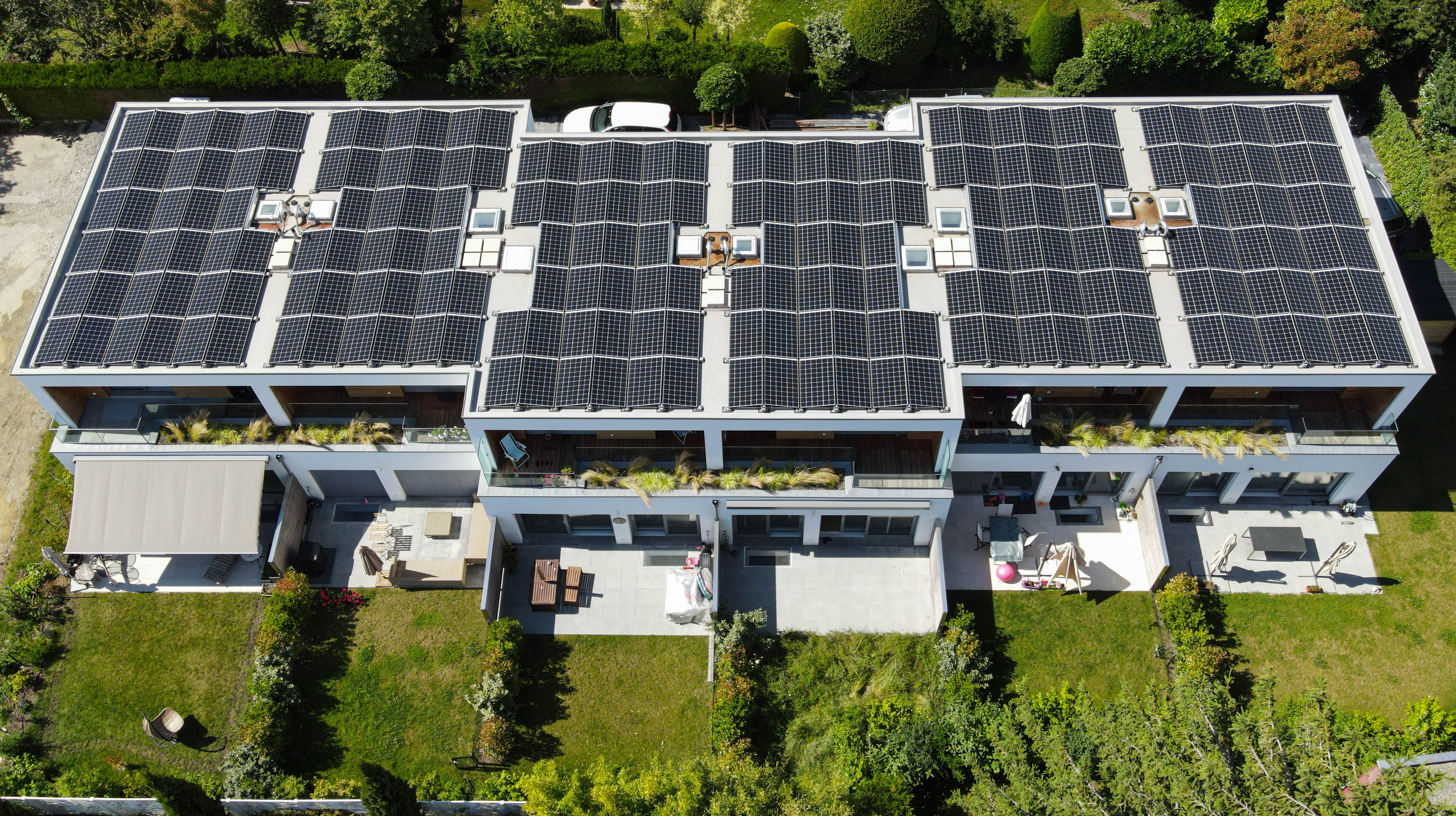CATEGORIA B: EDIFICI – Diplomi per edifici a energia positiva – Comparto a energia positiva 151%, Thônex (GE)