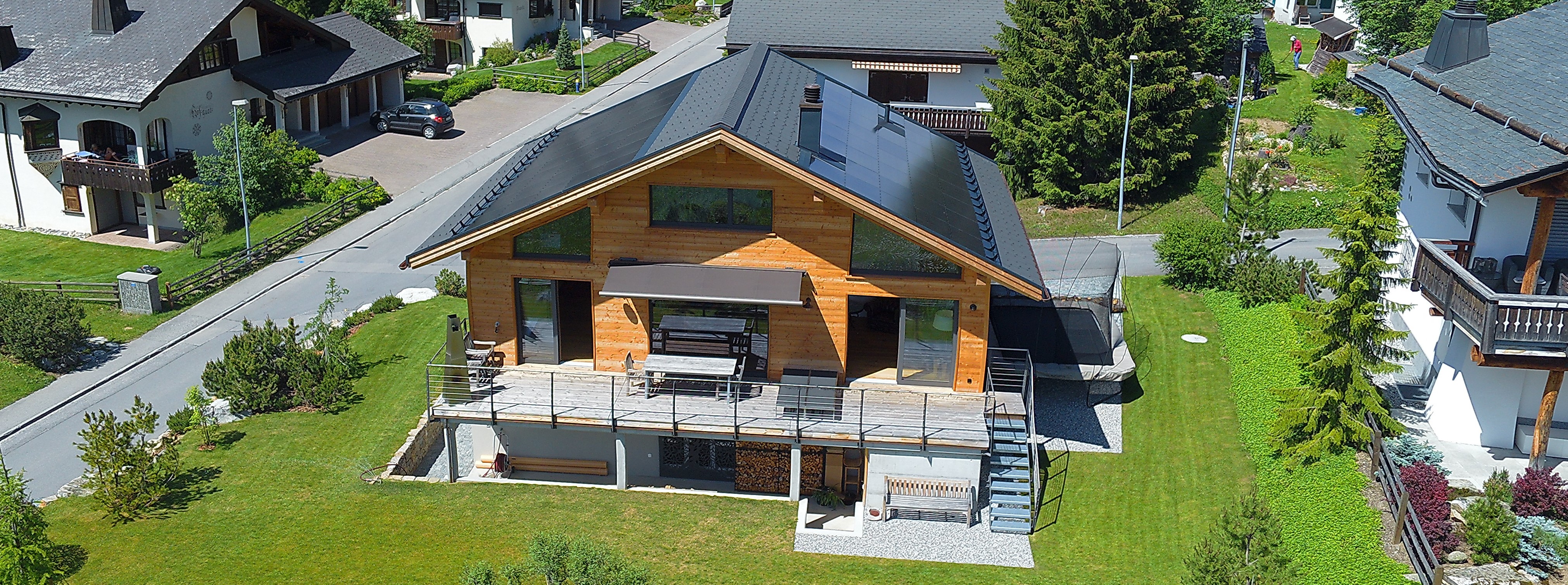CATEGORIA B: EDIFICI – Diplomi per edifici a energia positiva – Ristrutturazione a energia positiva 137% di una villa, Davos (GR)