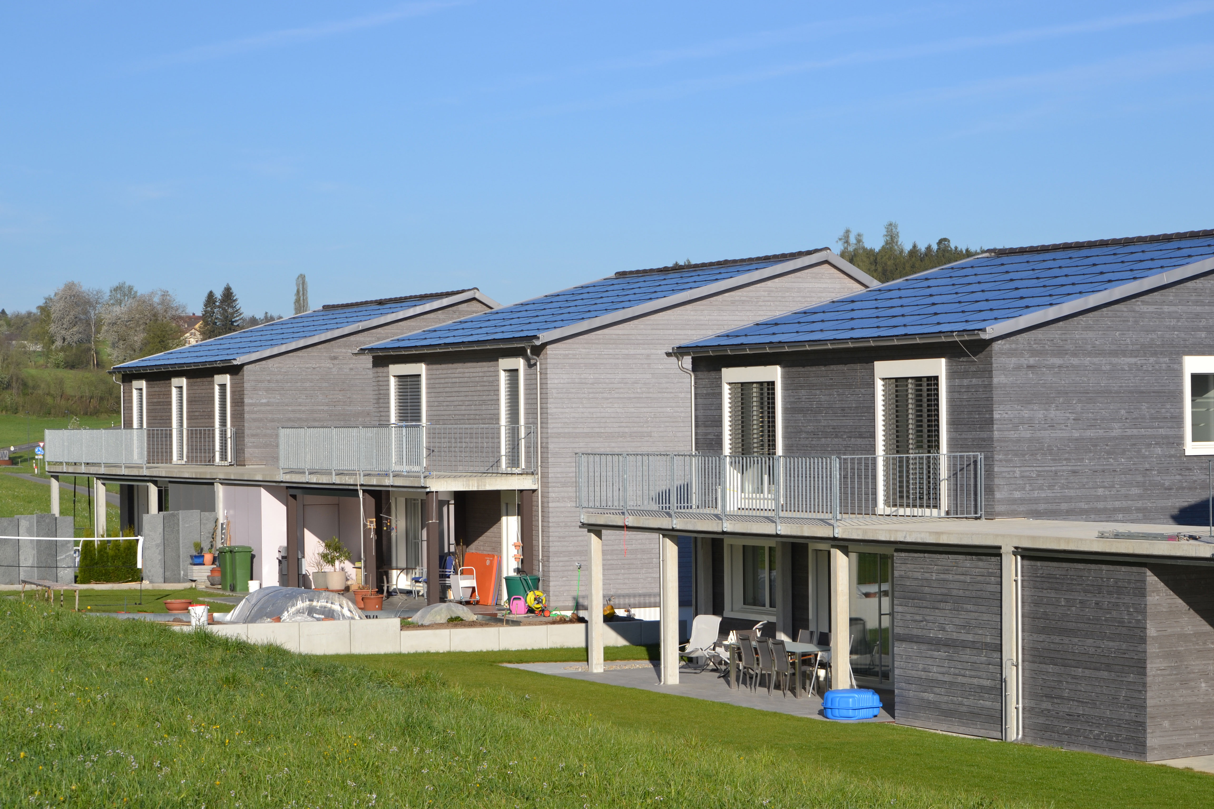 CATEGORIA B: EDIFICI – Diplomi per edifici a energia positiva – Comparto a energia positiva 130%, Niederuzwil (SG)