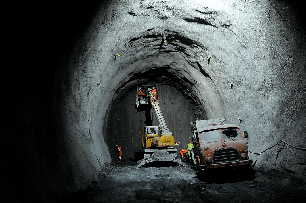 Sequenza delle lavorazioni necessarie per procedere con l’avanzamento dello scavo. Fase 4: messa in sicurezza della tratta scavata.
