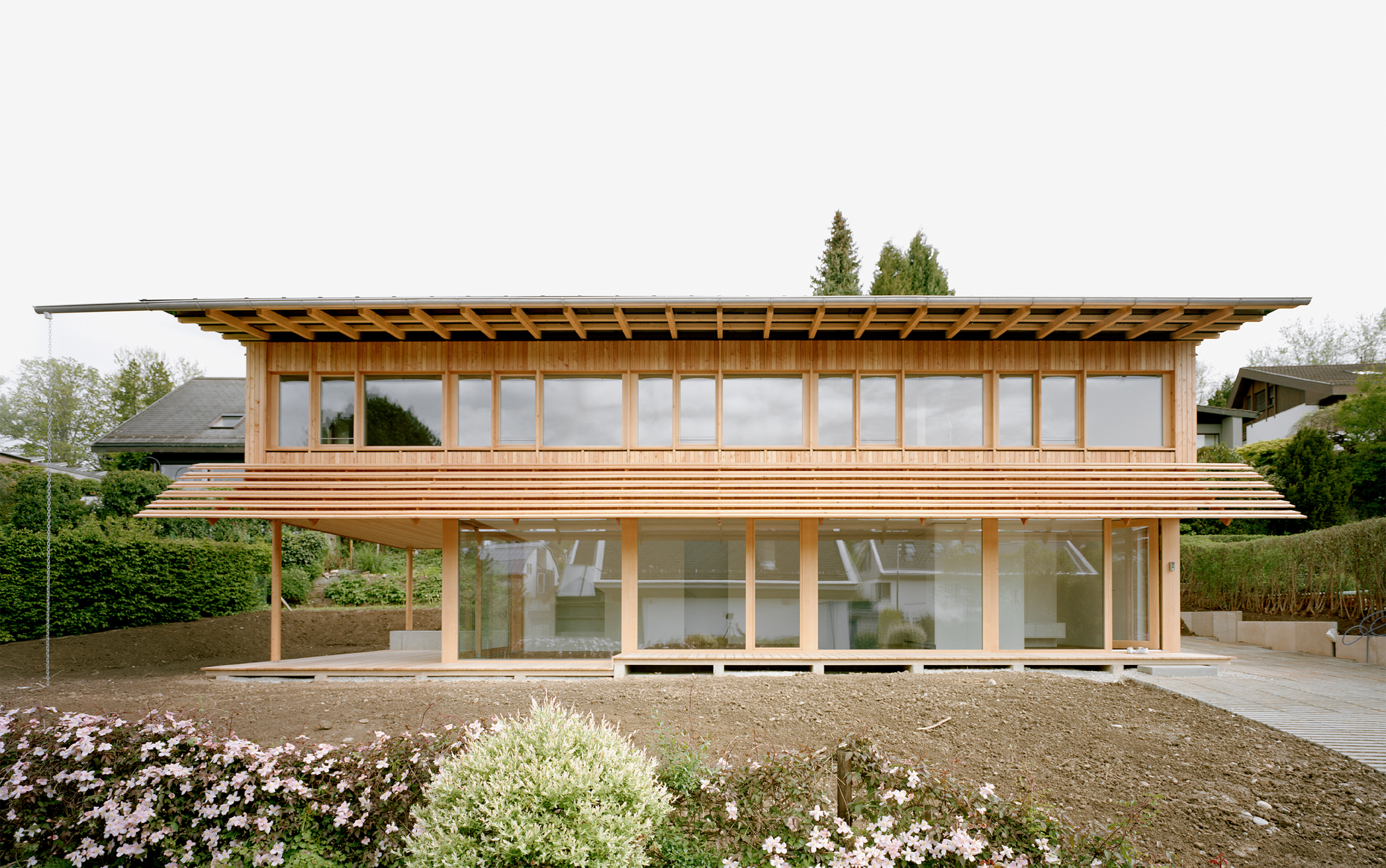CATEGORIA B: EDIFICI – Norman Foster Solar Award – Villa a energia positiva 329% Moosweg, Riehen (BS)