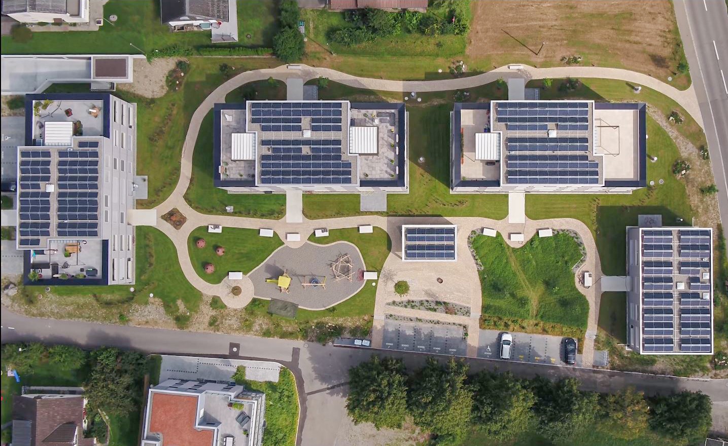 CATEGORIA B: EDIFICI – Premio Speciale Banca Migros per immobili a energia positiva – Comparto a energia positiva Minergie-P 123%, Möriken (AG)