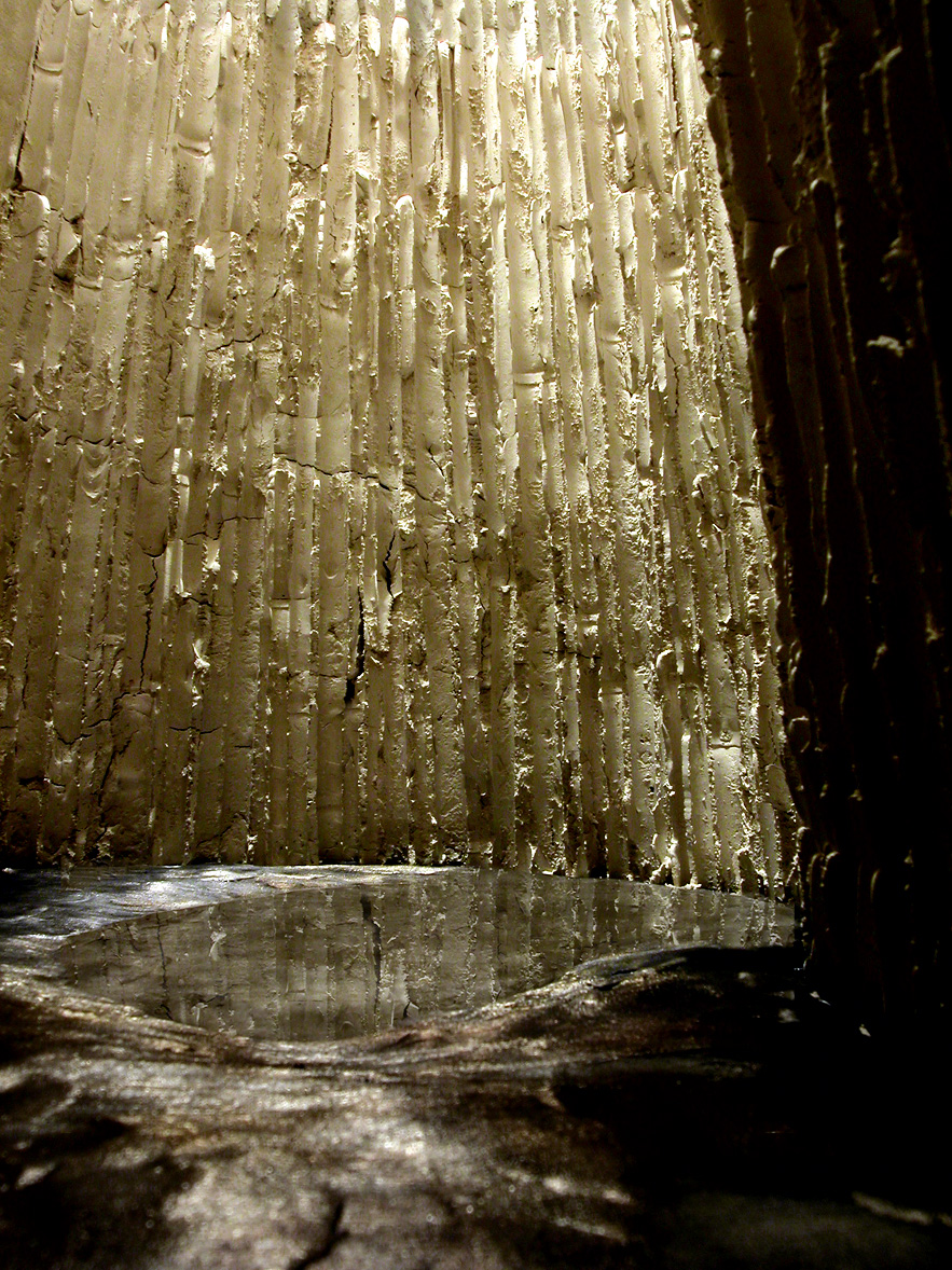 Peter Zumthor, Cappella Bruder Klaus, Wachendorf, Germania, 2001-2007. Modello dello spazio interno.