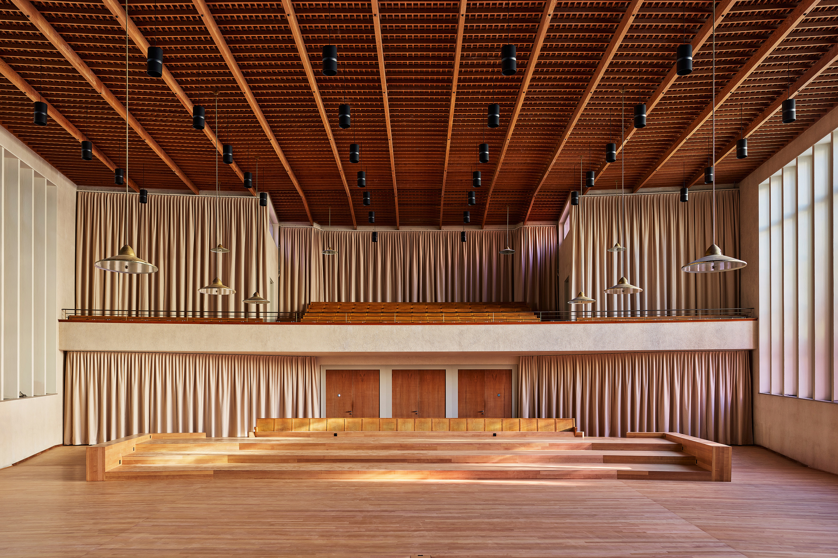 FirstChurch_Empore