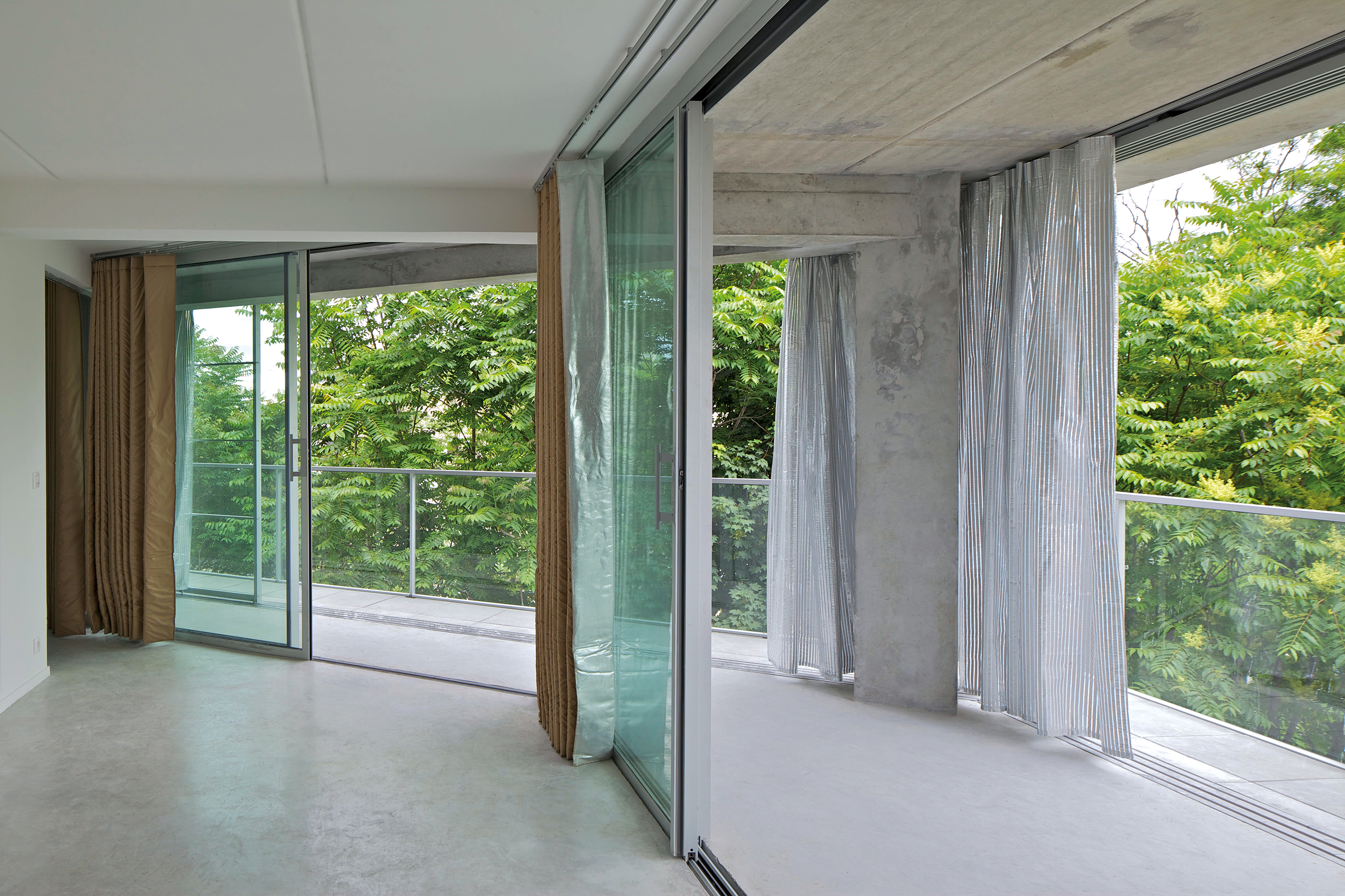 Lacaton_Vassal_Ourcq-Juarès