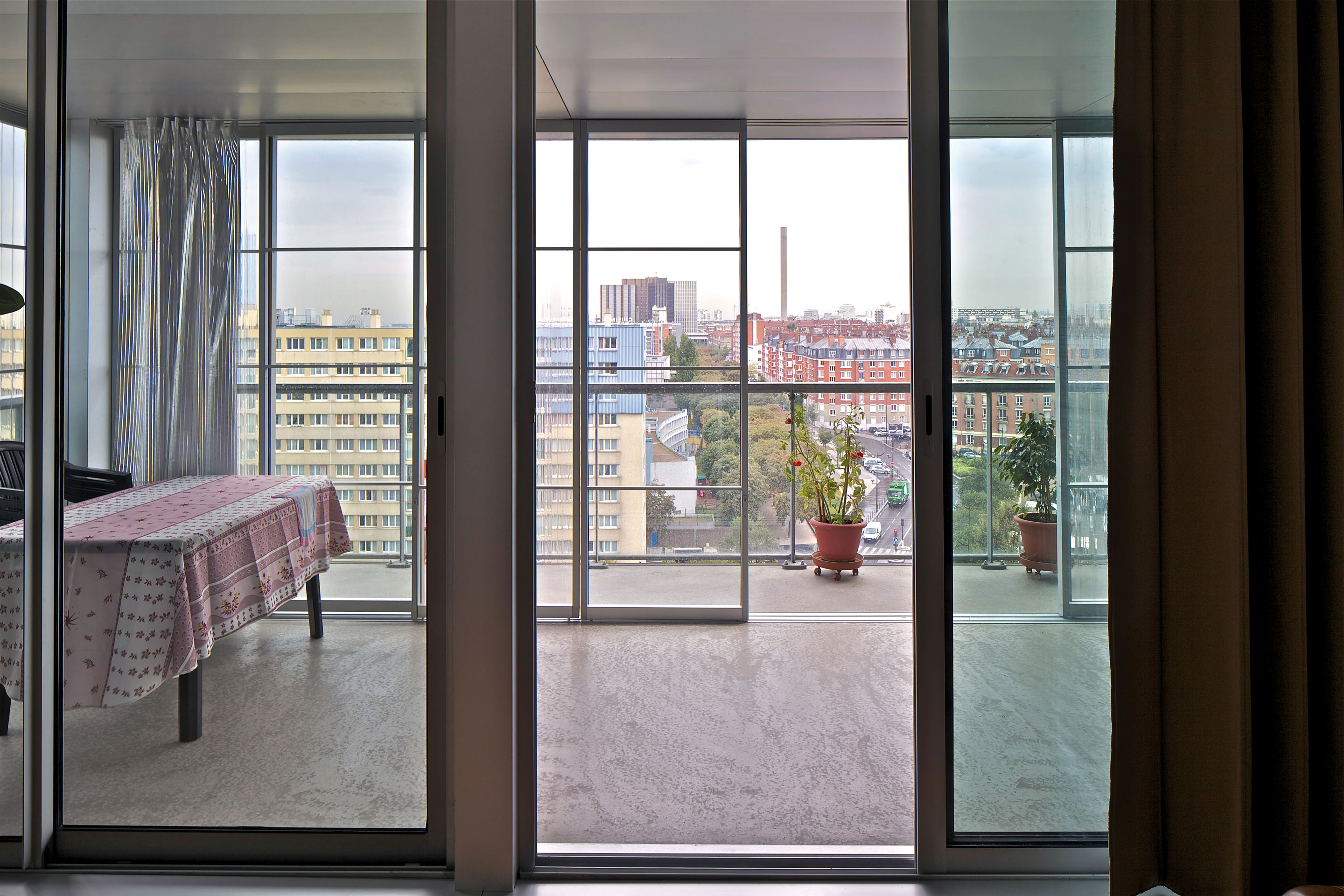 Trasformazione di cento appartamenti, Tour Bois le Prêtre, in collaborazione con Frédéric Druot, Parigi, 2011