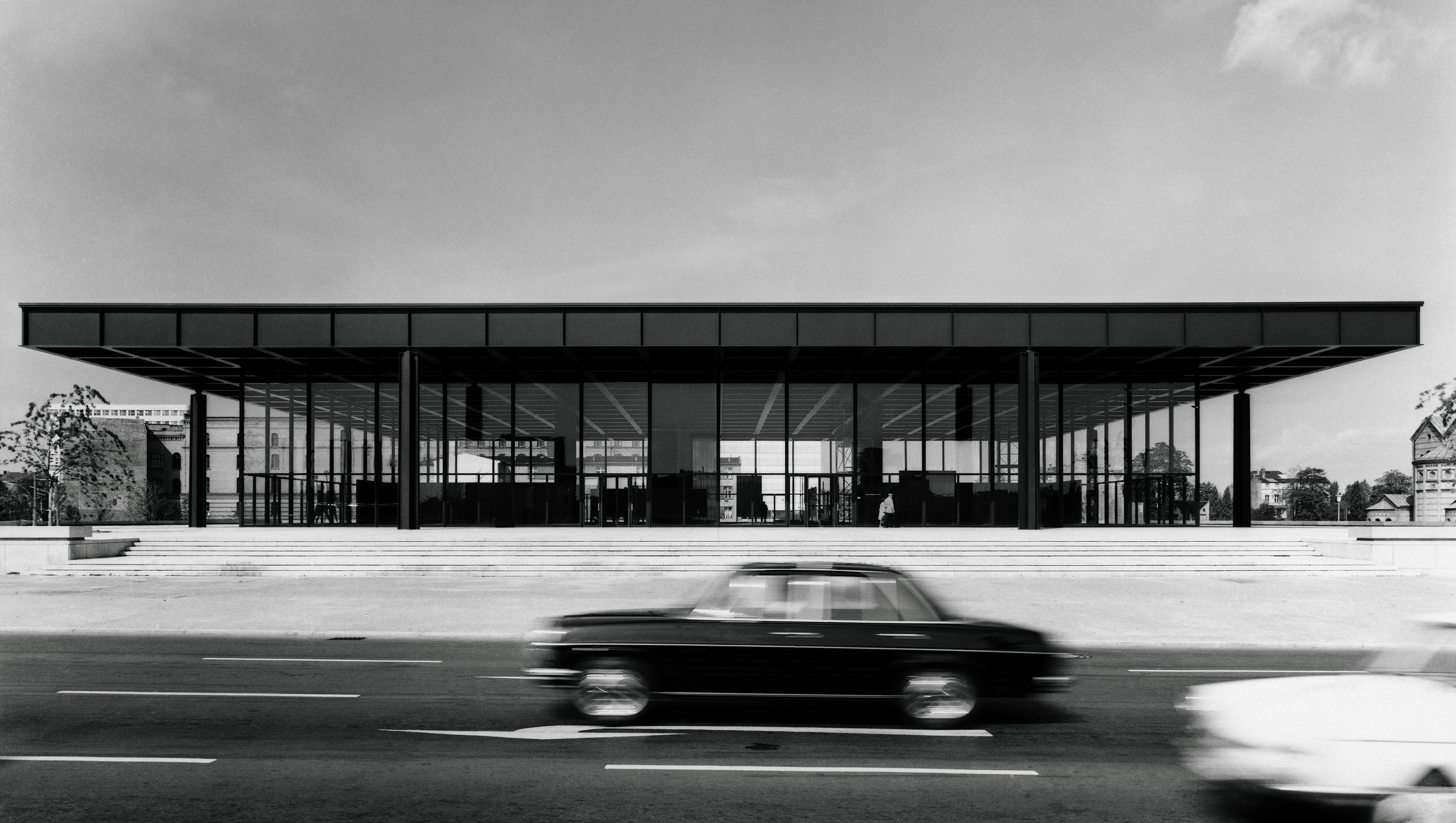 Neue-Nationalgalerie-historisch-aussen
