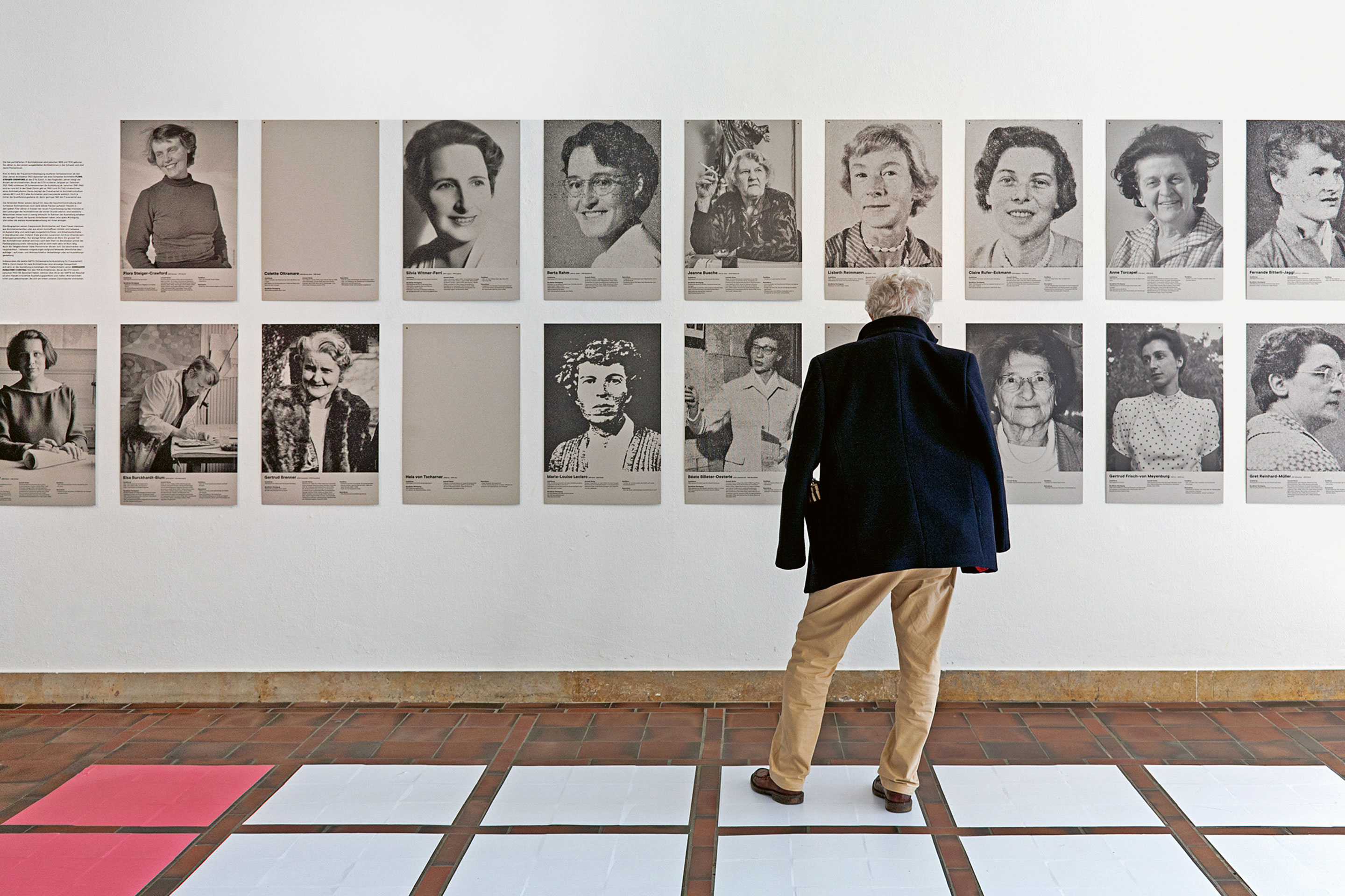 Ausstellung-Frau-Architek