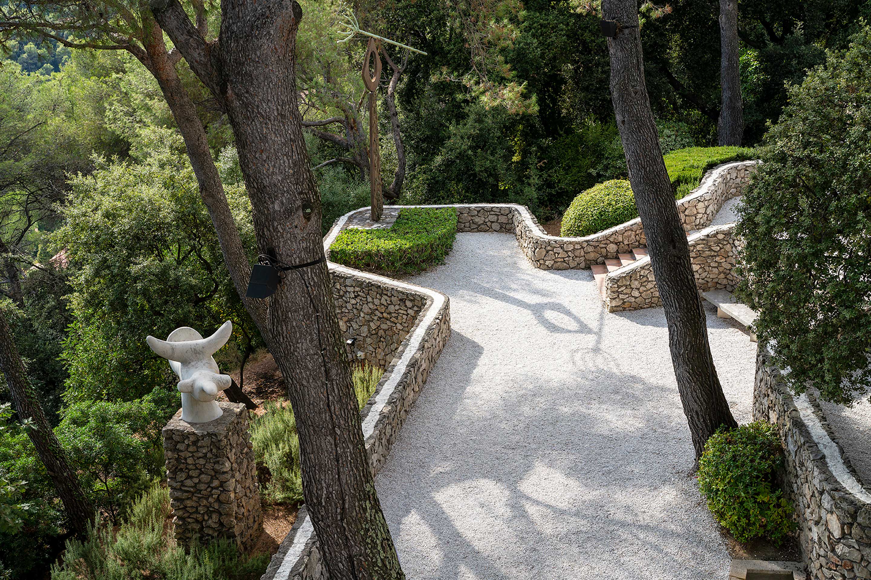 Josep Lluís Sert, Fondation Marguerite et Aimé Maeght, Saint-Paul de Vence, 1964. Le Labyrinthe Miró, 1964-1973
