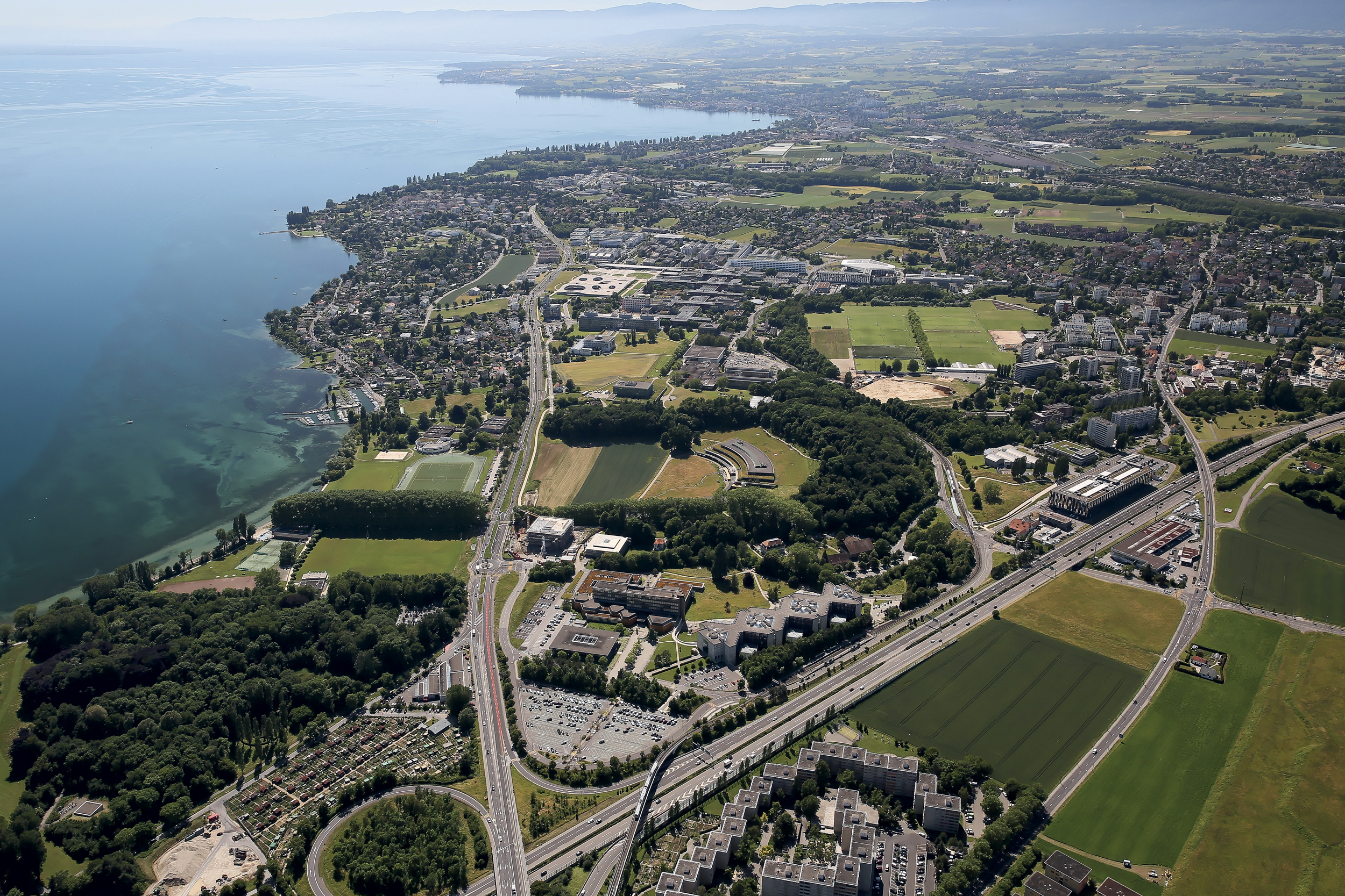 Le campus de Dorigny de l’Université de Lausanne vu du ciel.