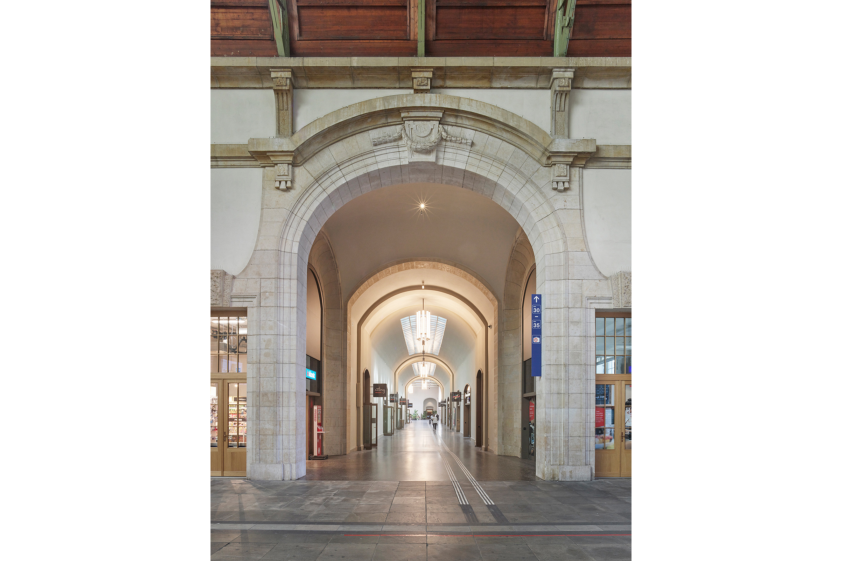 SBB-Basel-Westfluegel-Portal