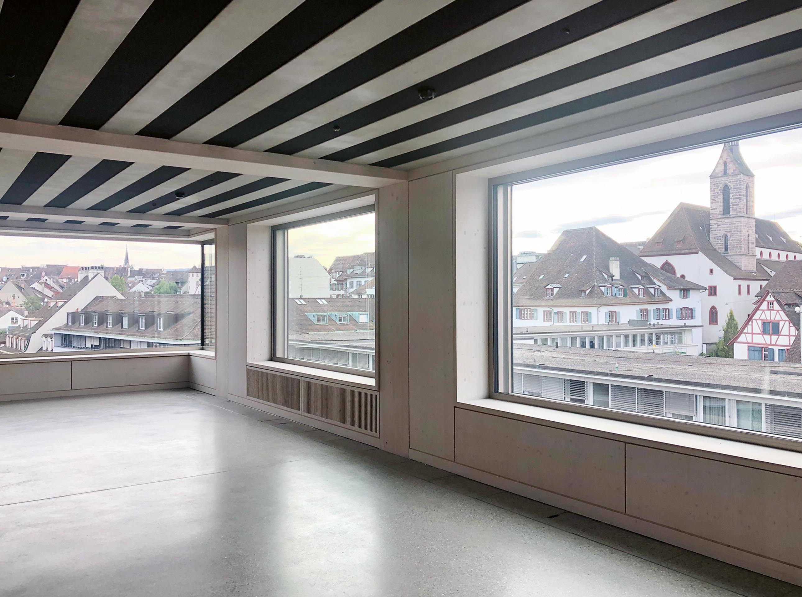 Solararchitektur-Basel-Amt-Umwelt-Energie-Glas-6.jpg
