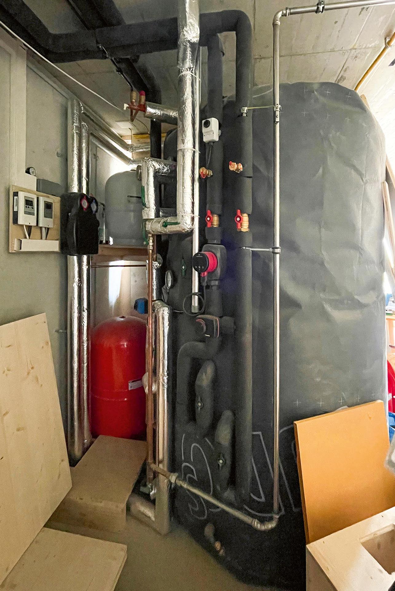 L’installation de chauffage a été montée par les propriétaires eux-mêmes, avec le soutien de Sebasol.