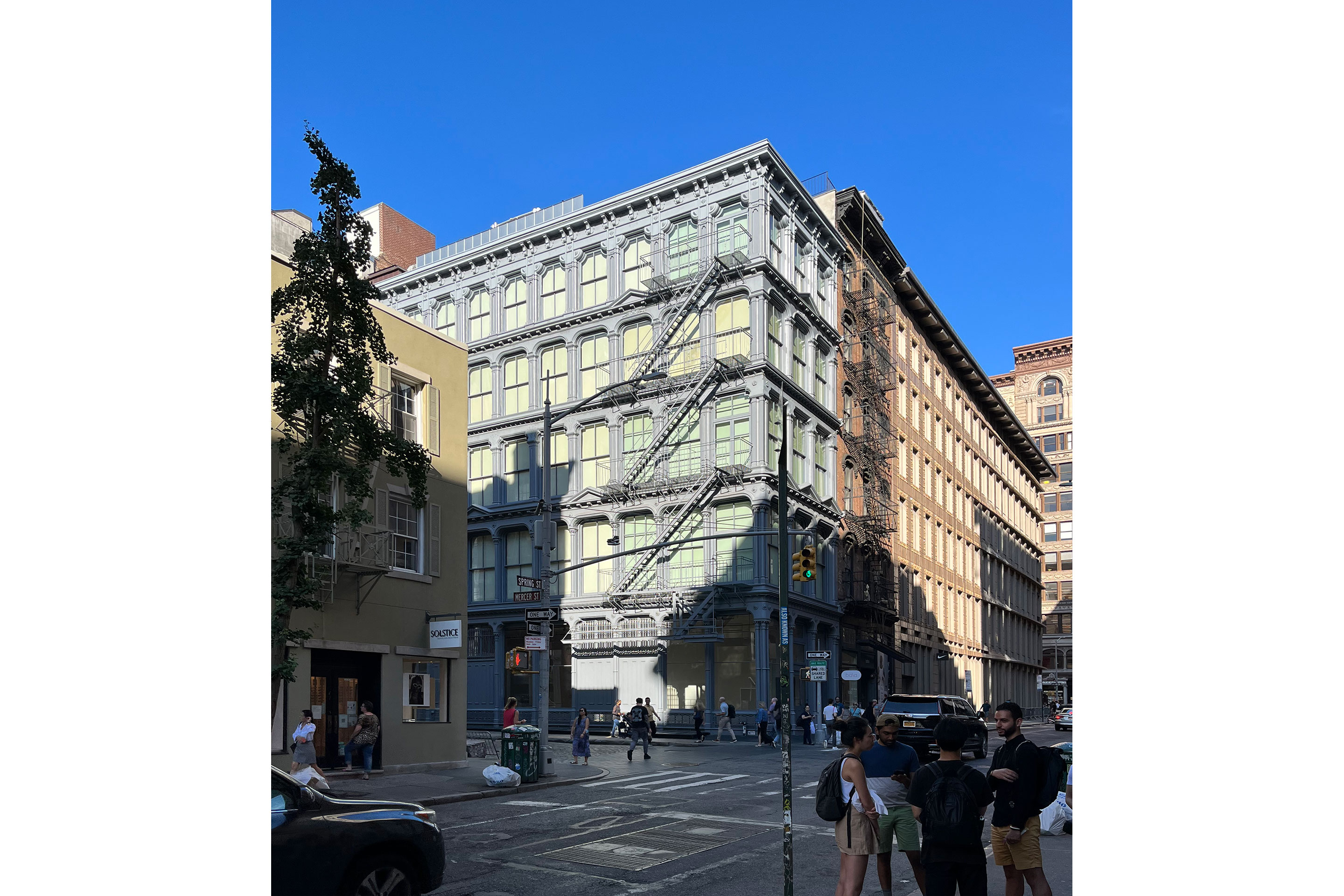 Donald-Judd-Exterior-0-hs