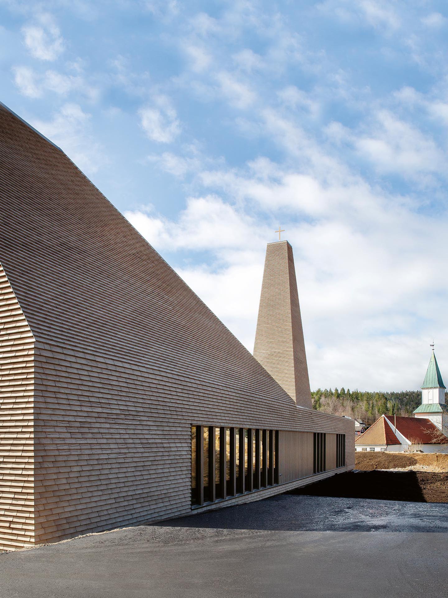 Fassade-neue-Kirche-Vennesla-1.jpg