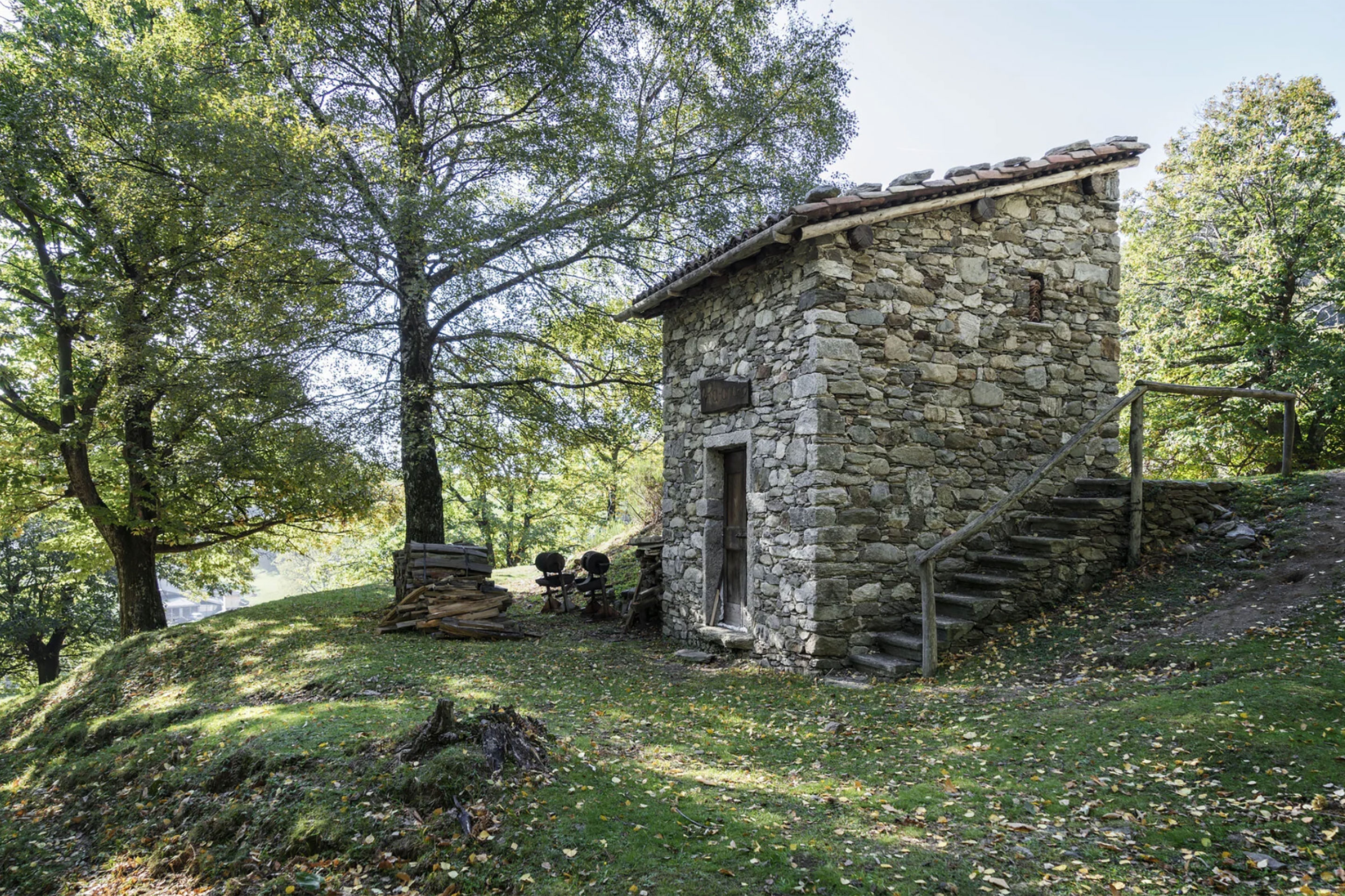 Der Schweizer Heimatschutz zeichnet mit dem Schulthess Gartenpreis die Associazione dei castanicoltori della Svizzera italiana aus.