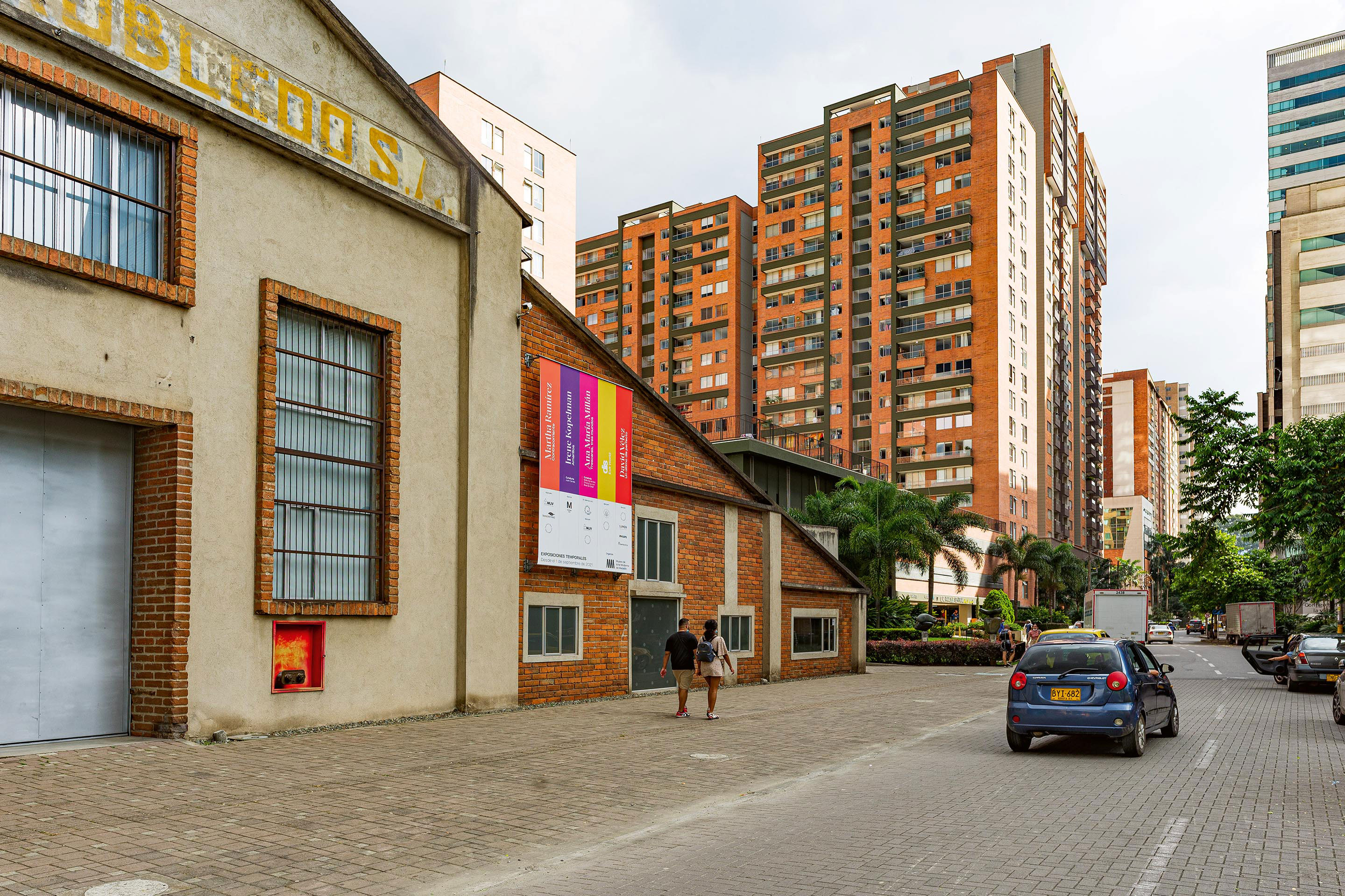 Urbanité-réinventée-Medellin-espace-public-réseau-de-transports-14.jpg